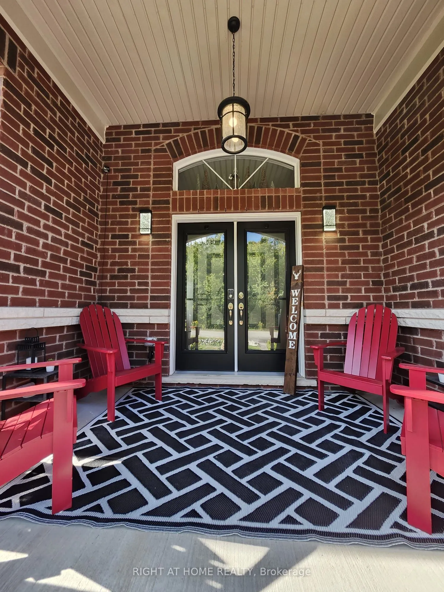 84 Diamond Valley Drive