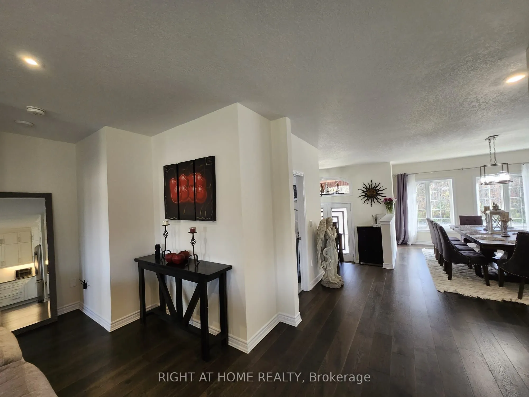 84 Diamond Valley Drive