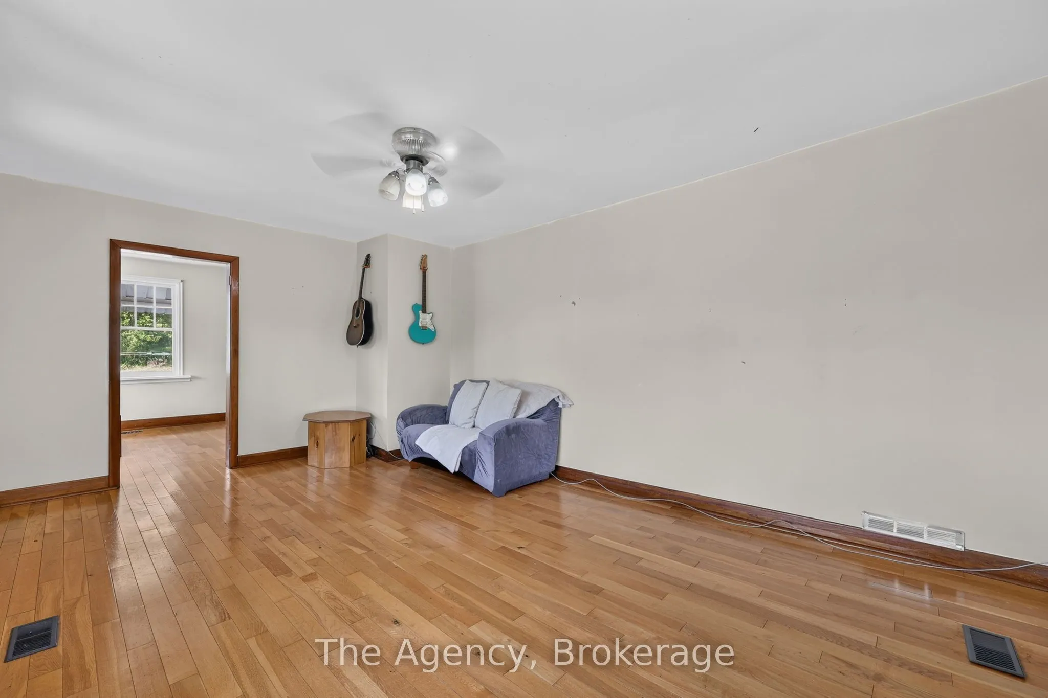 11401 Highway 12