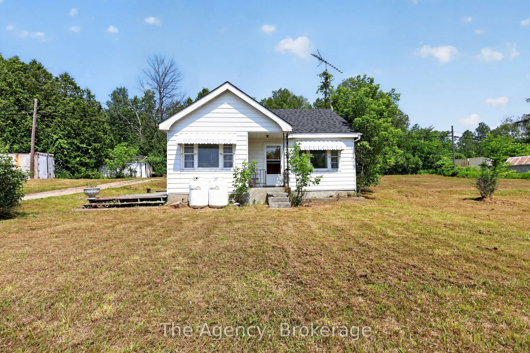 11401 Highway 12