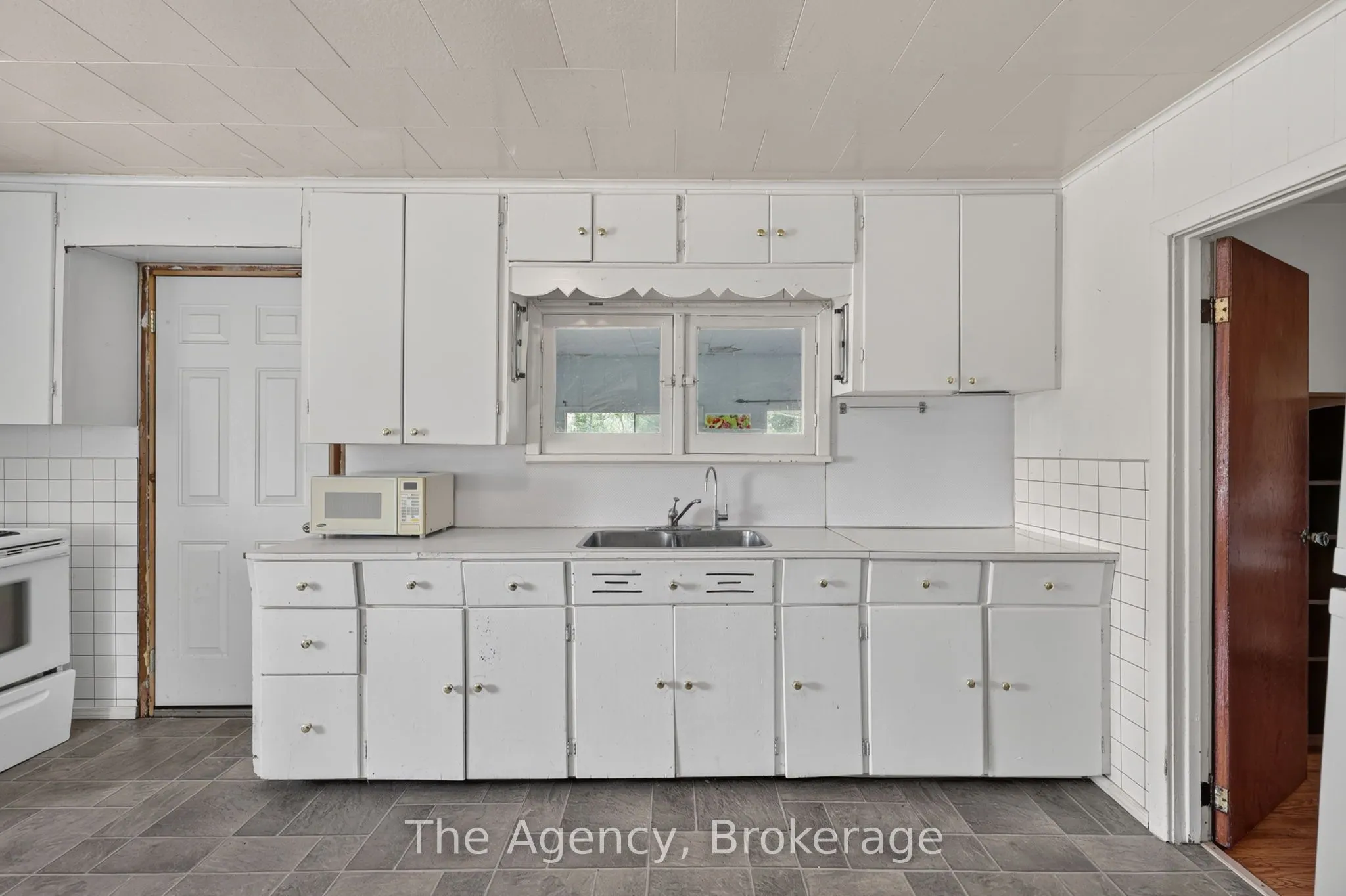 11401 Highway 12