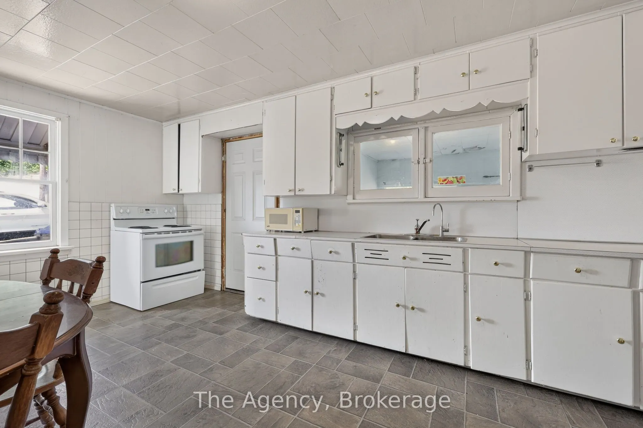 11401 Highway 12