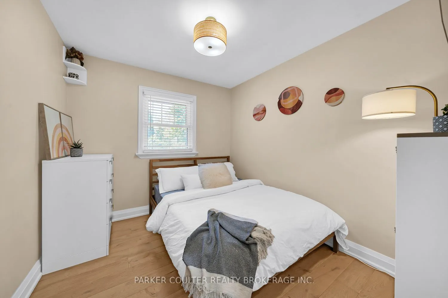 7 Oakley Park Square