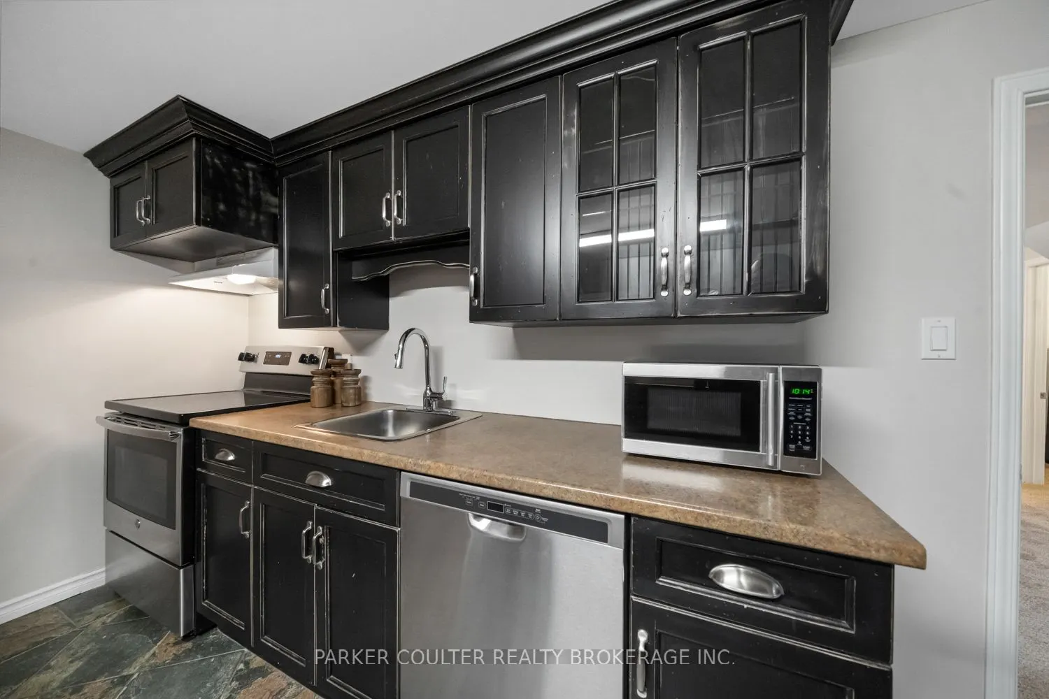 7 Oakley Park Square
