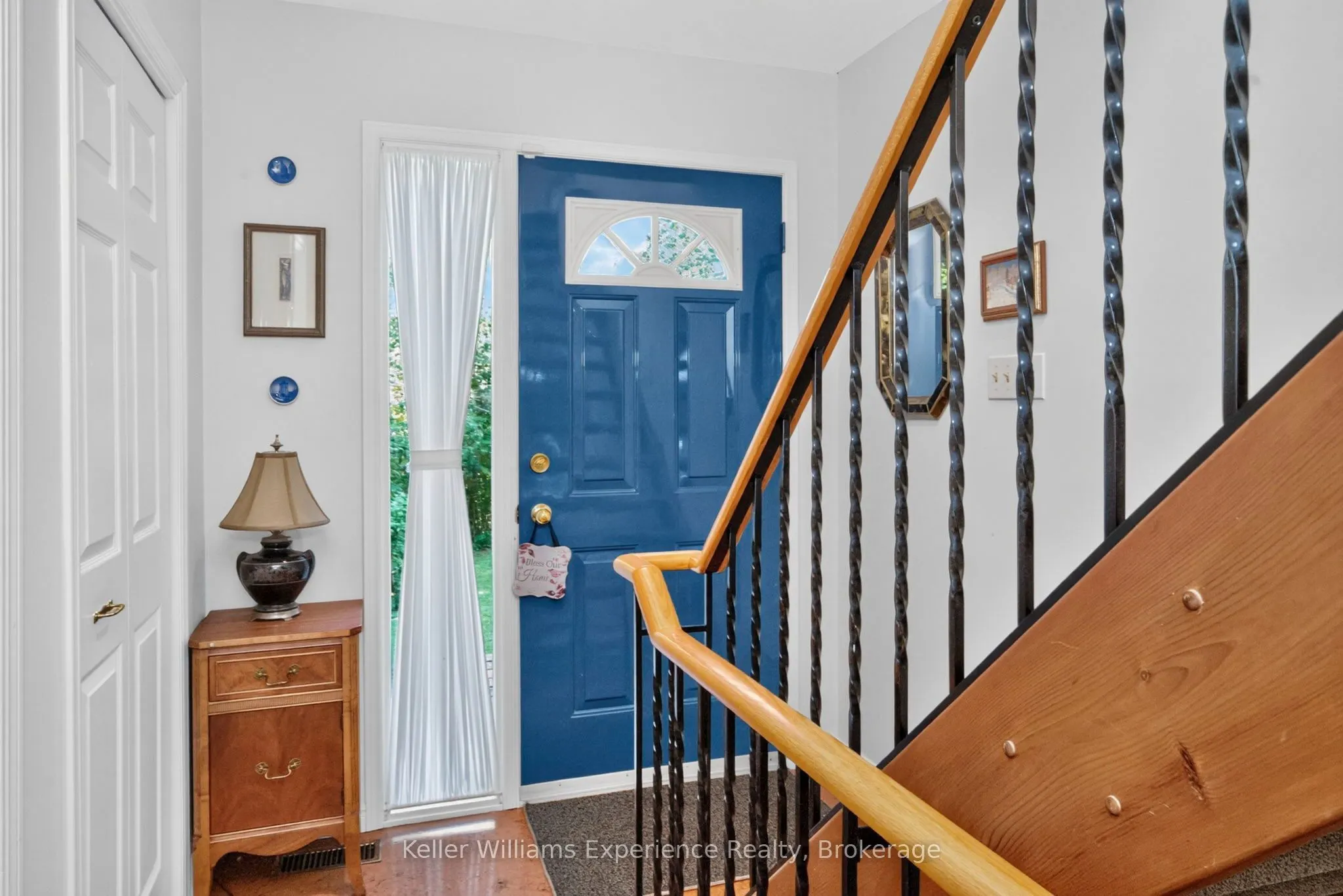 122 Poyntz Street