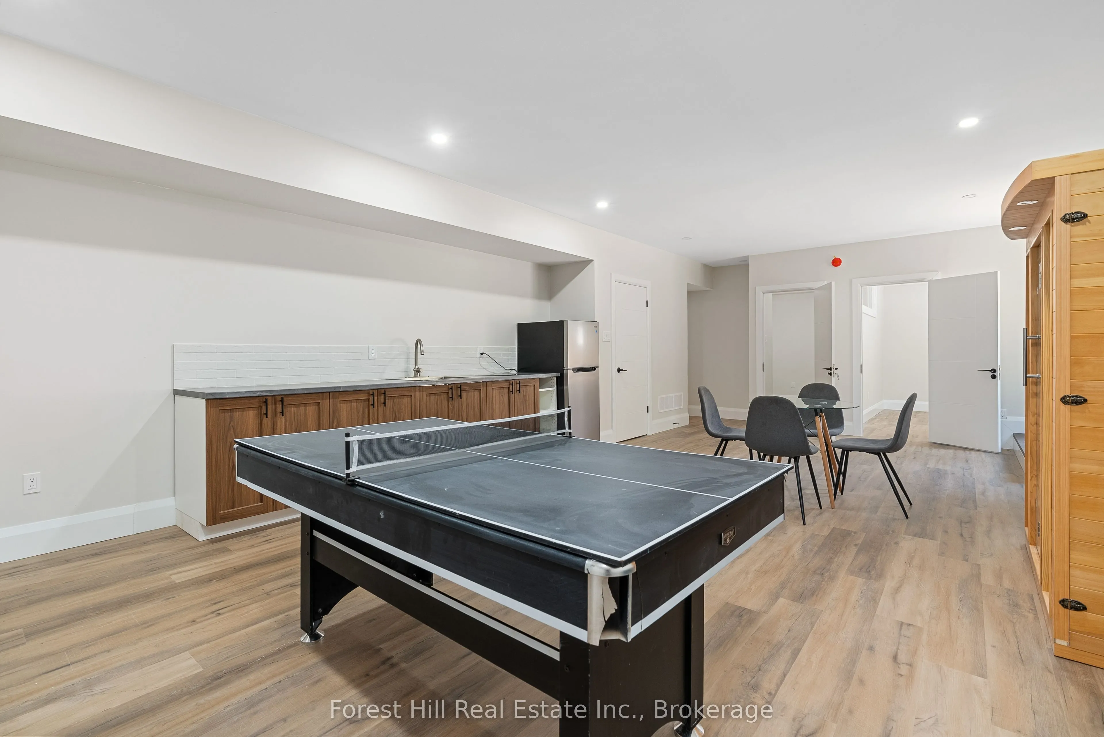 846 Sixth Street