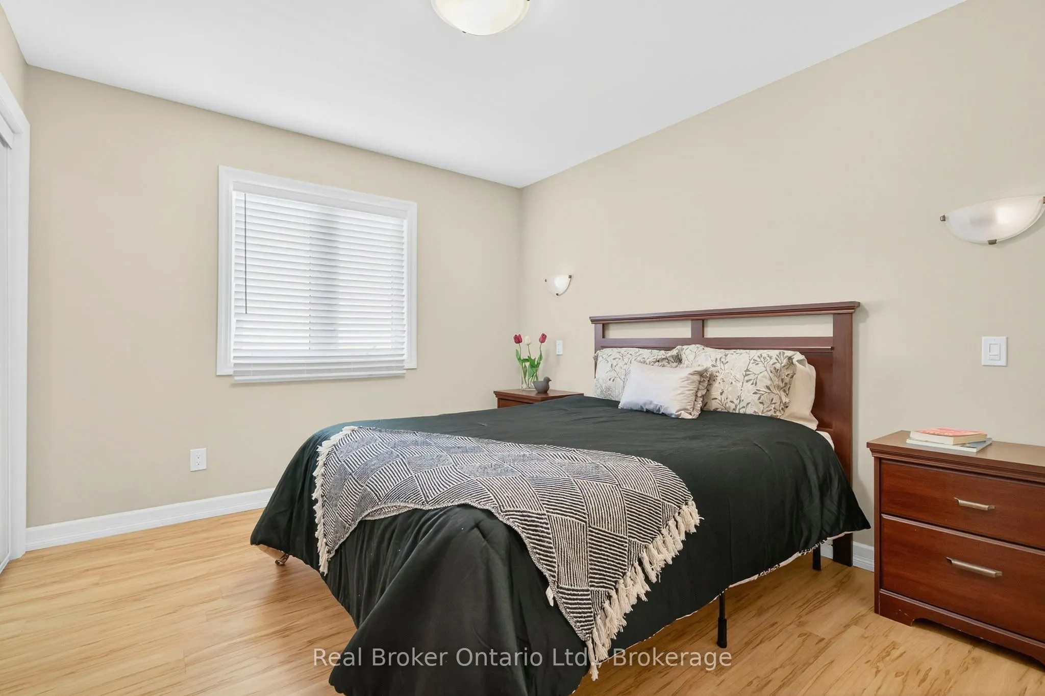 1948 Tiny Beaches Road S
