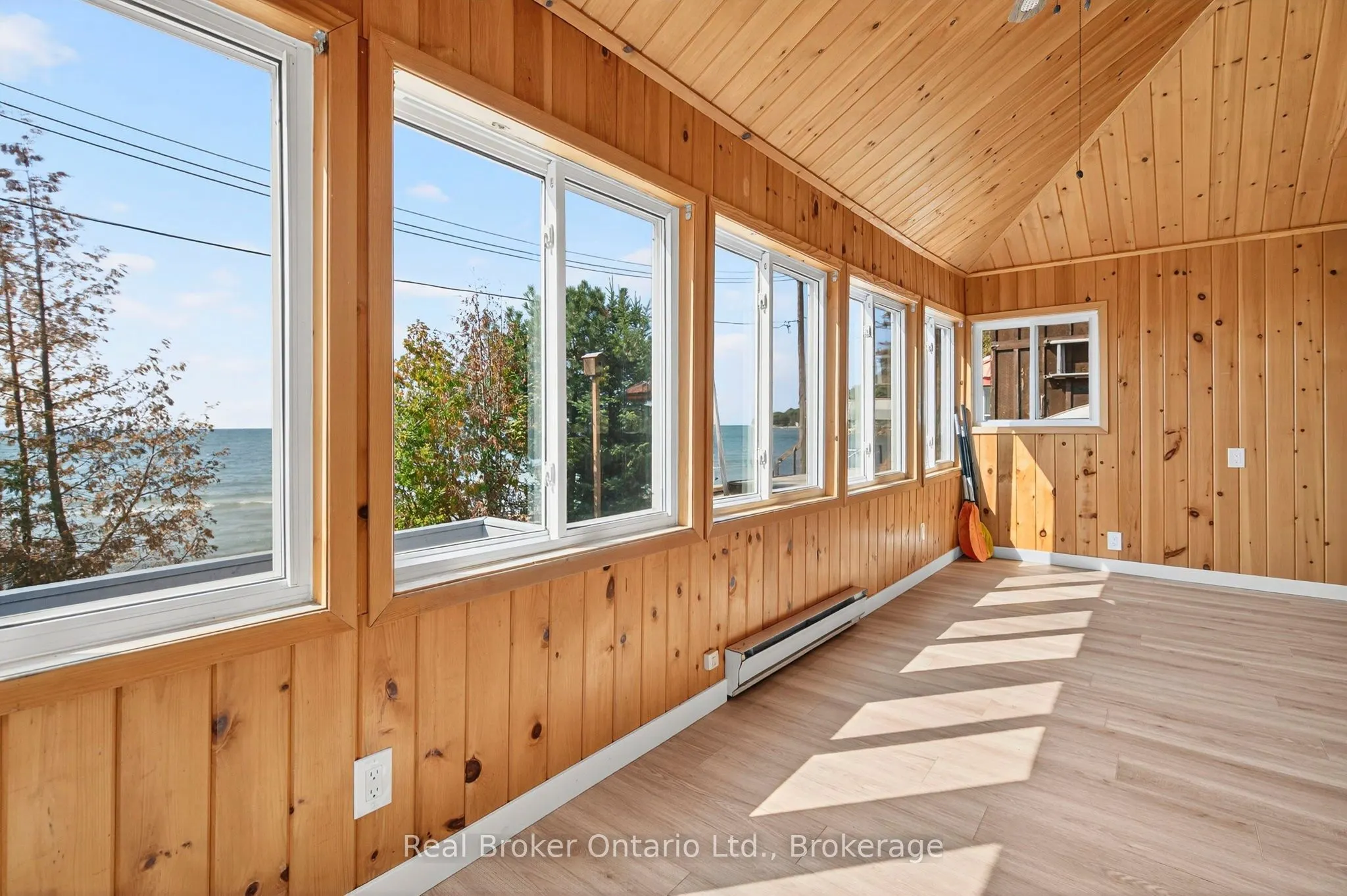 1948 Tiny Beaches Road S