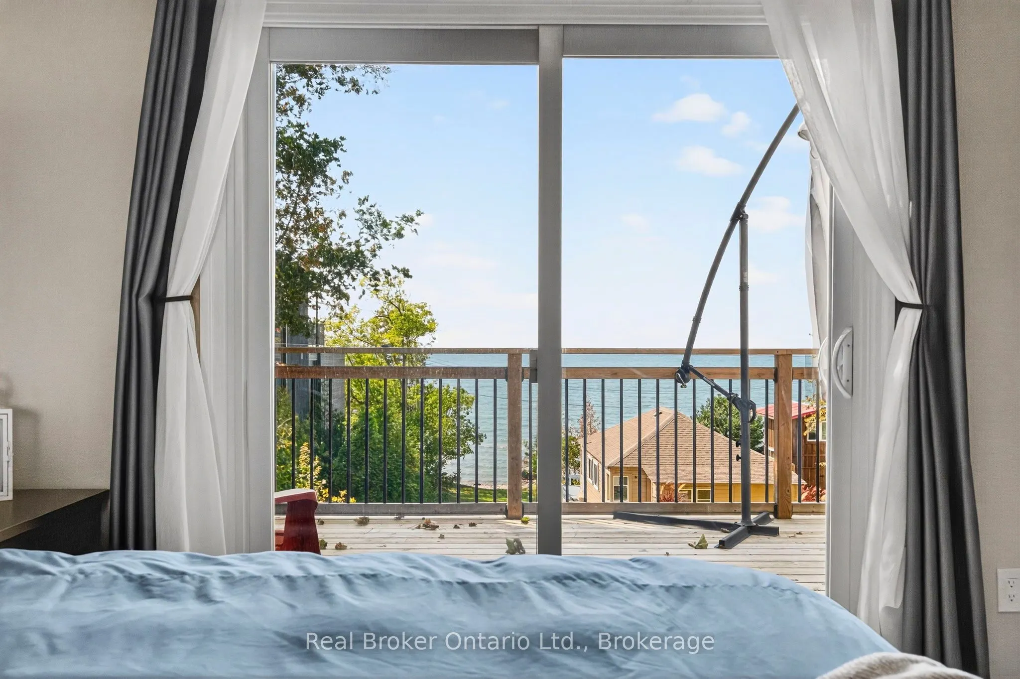 1948 Tiny Beaches Road S