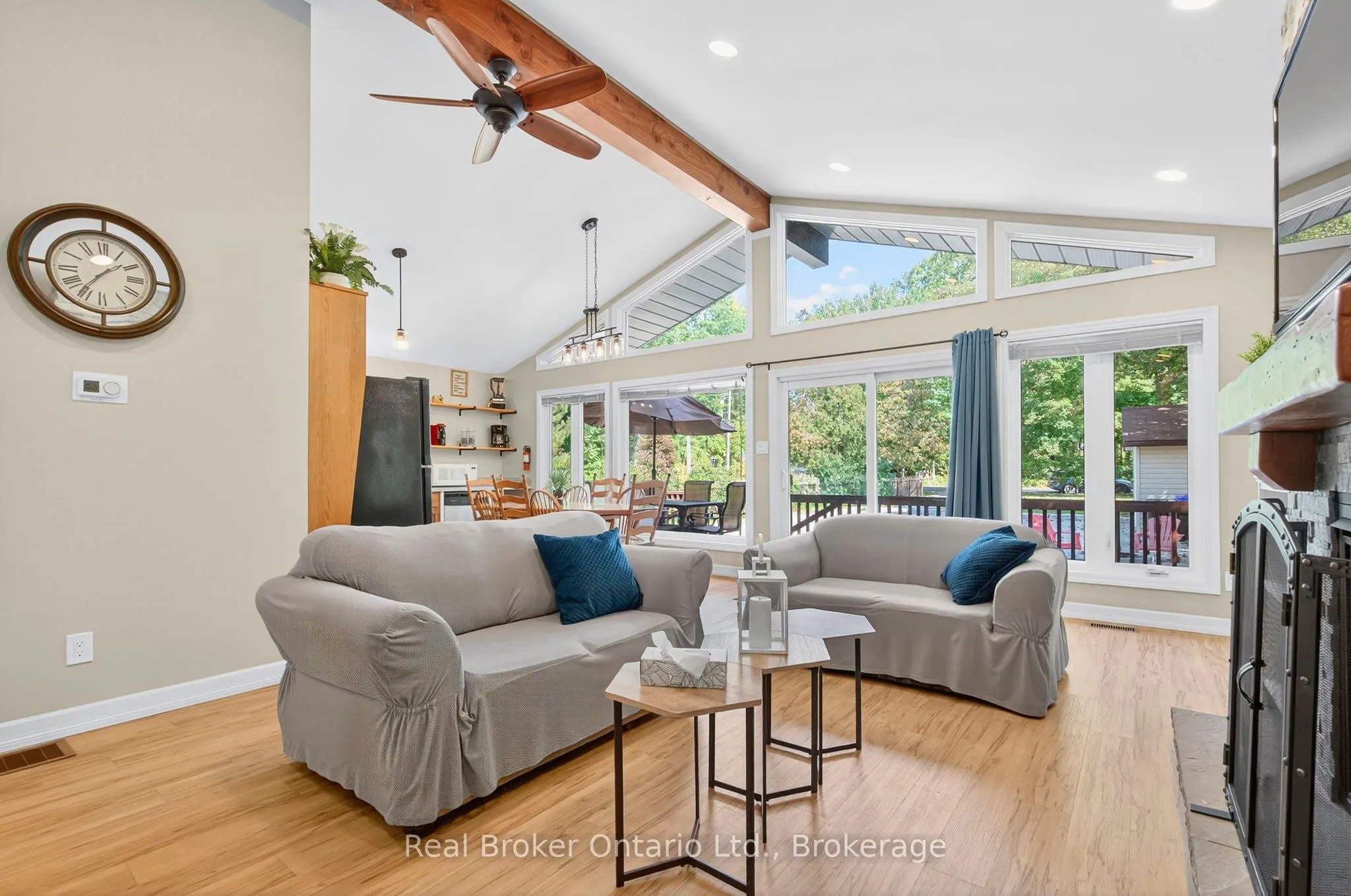 1948 Tiny Beaches Road S