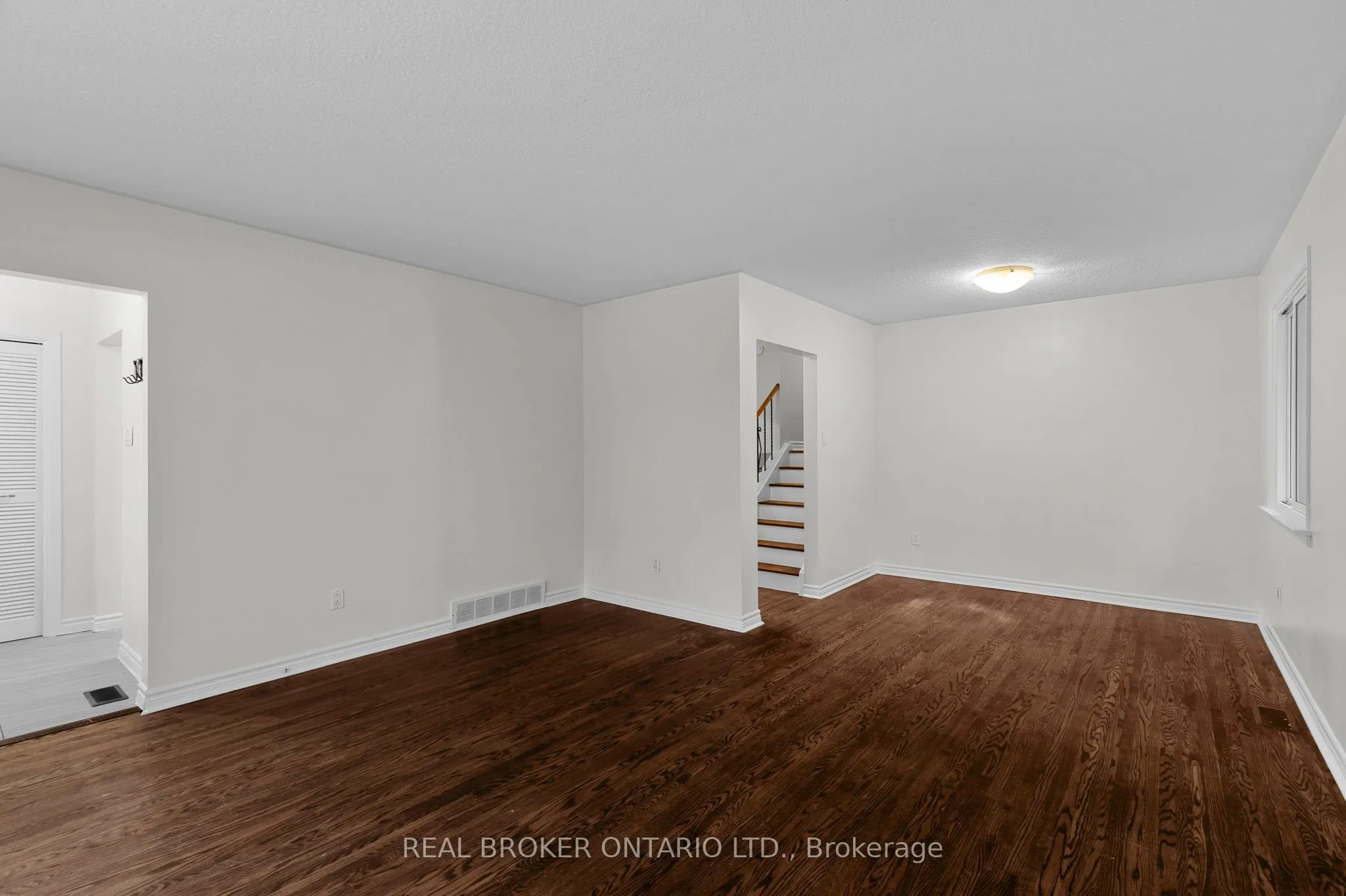 65 Ottaway Avenue