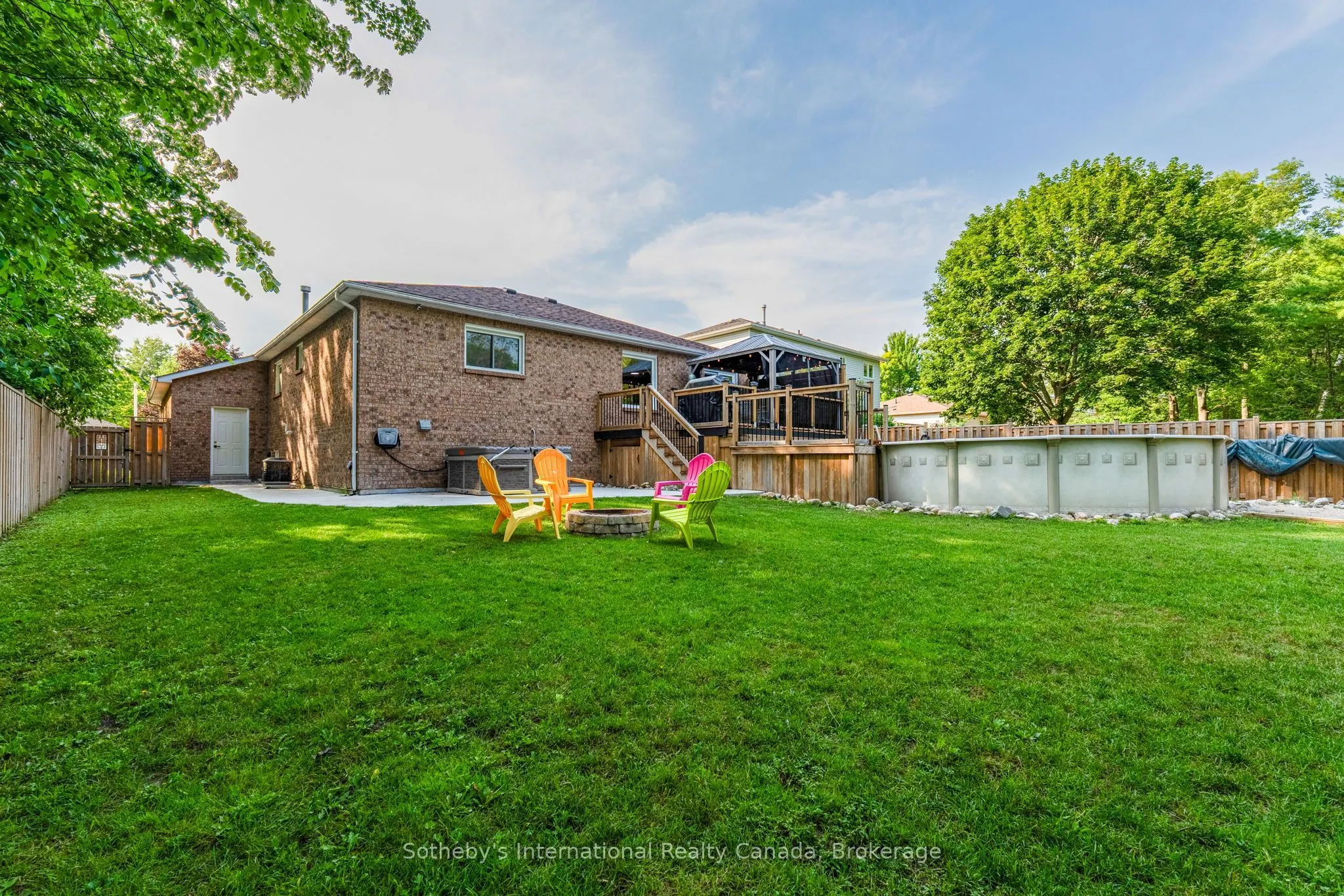 53 Royal Beech Drive