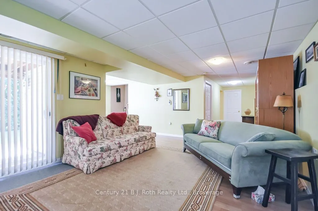 59 Anderson Crescent