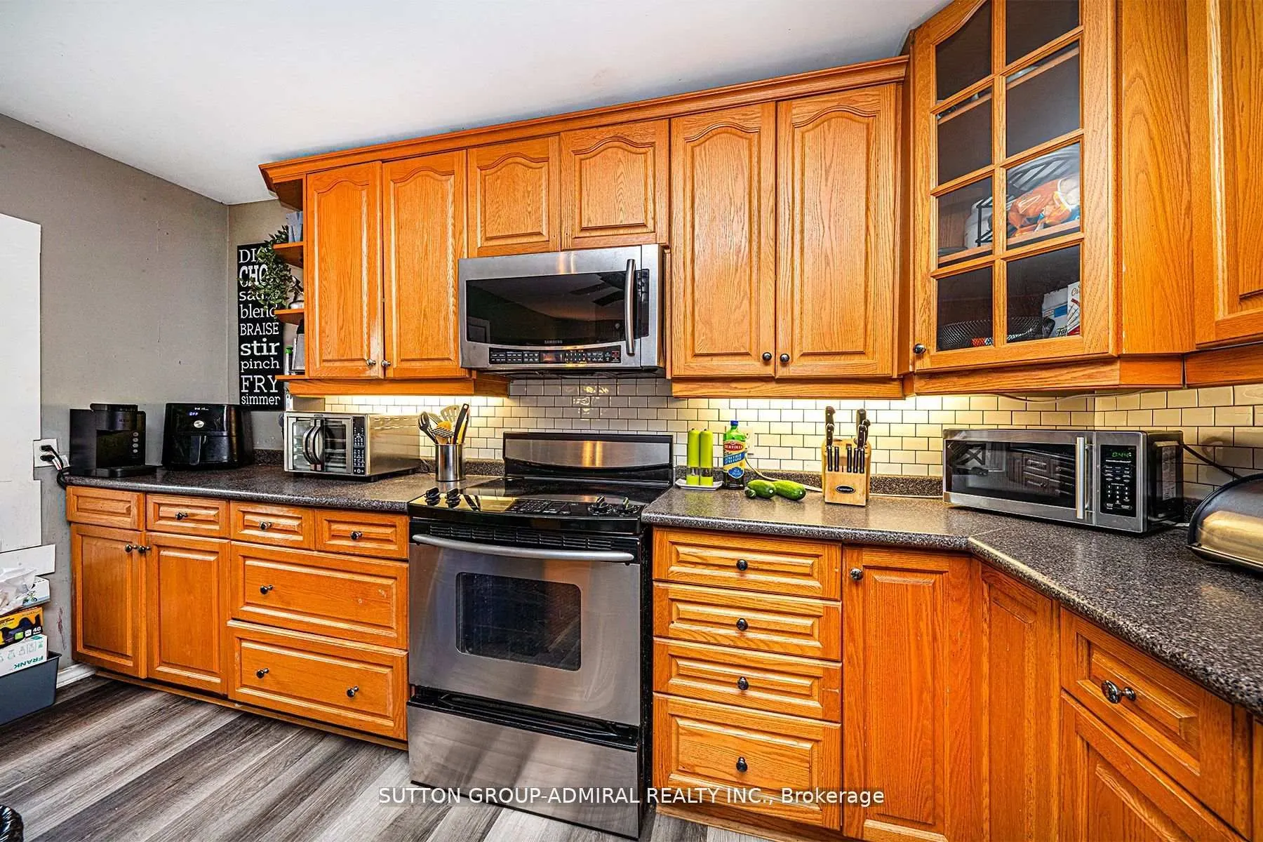 1662 Penley Road