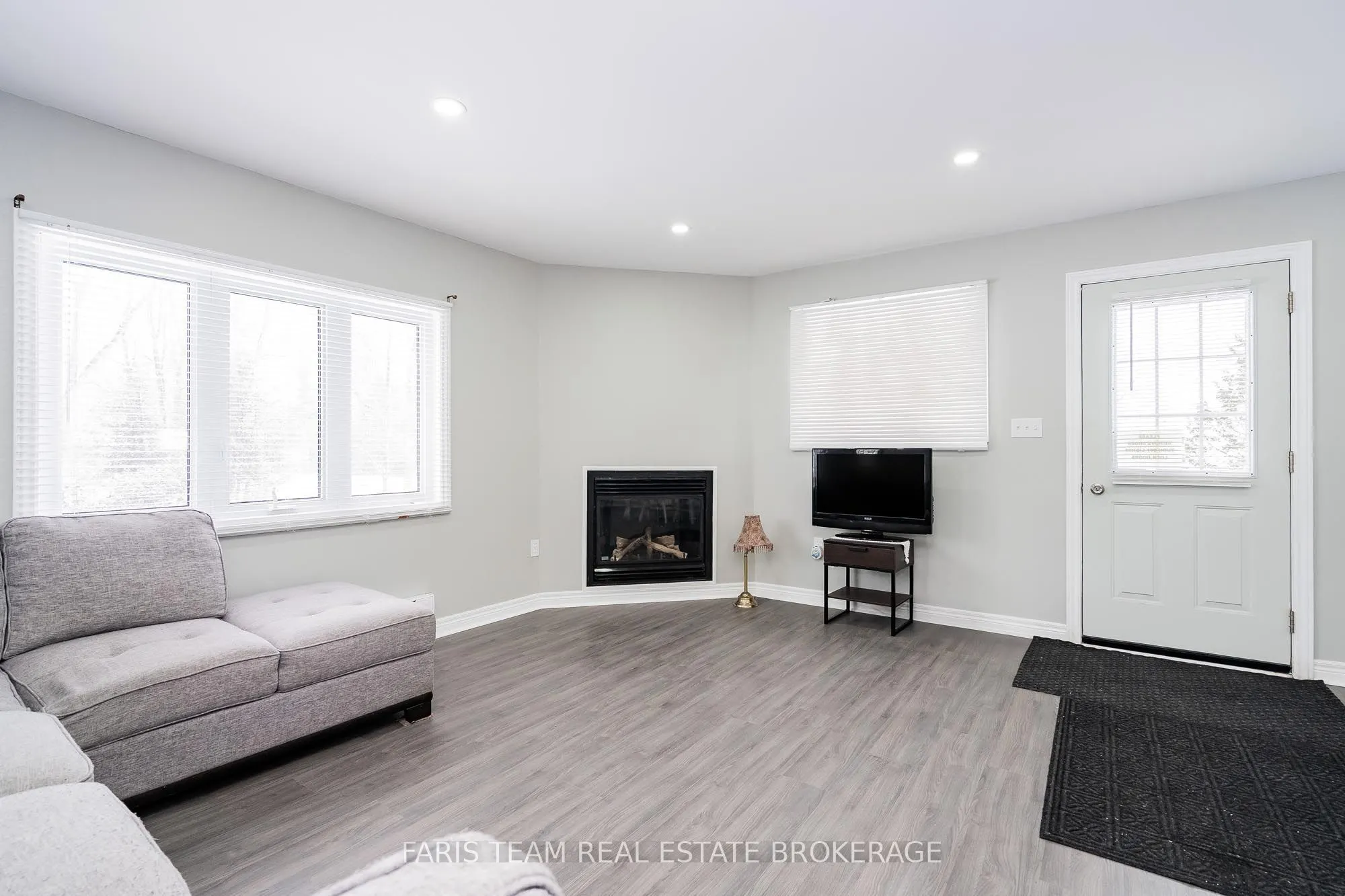 3554 John Street