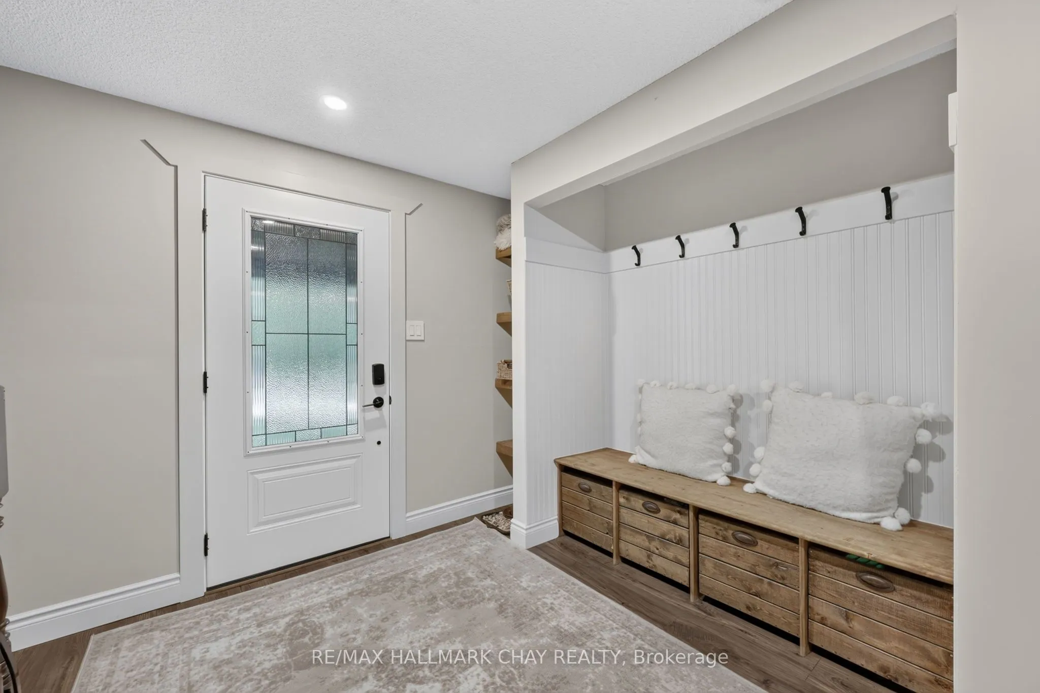 23 ALGONQUIN Trail