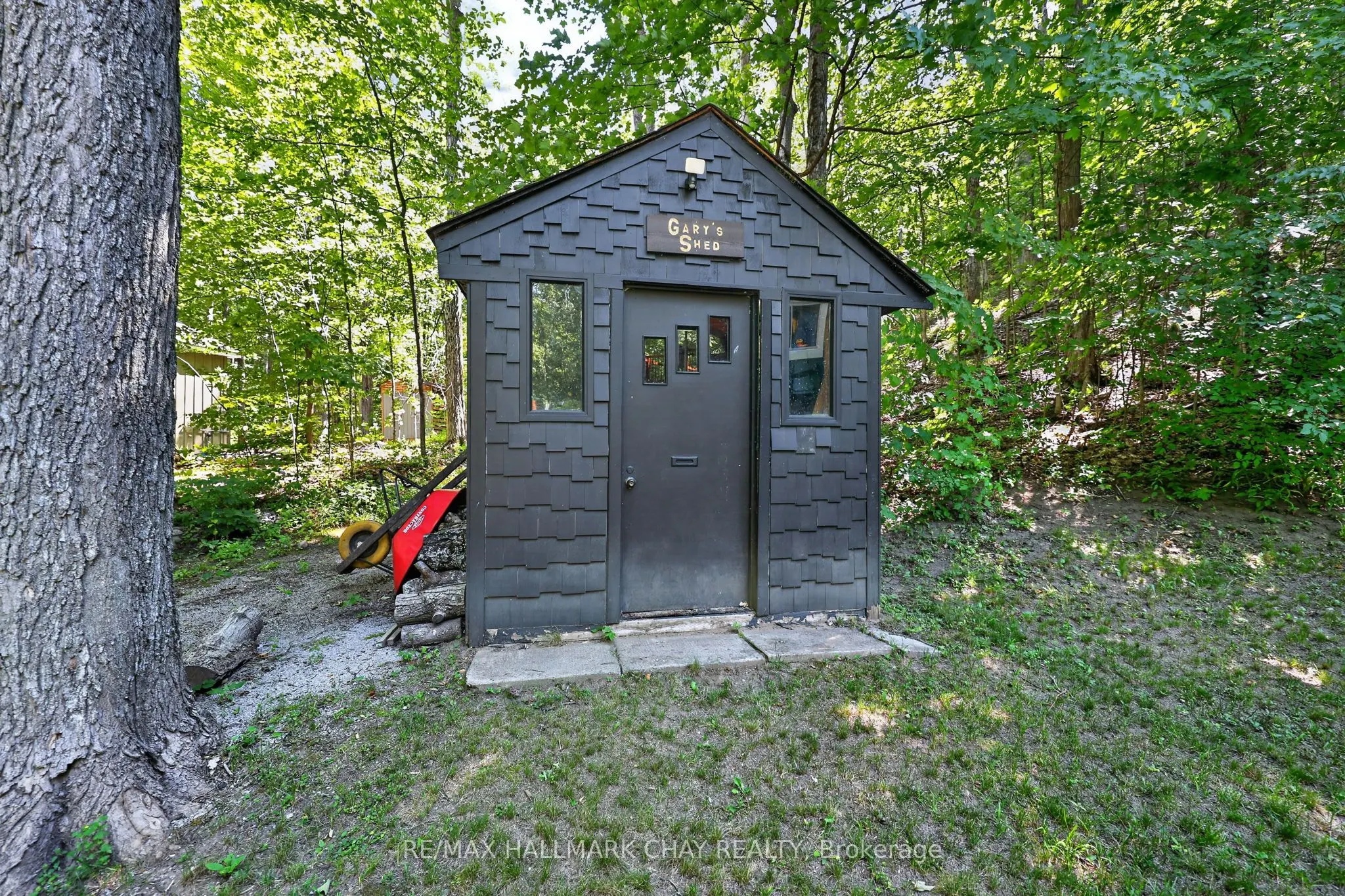 23 ALGONQUIN Trail