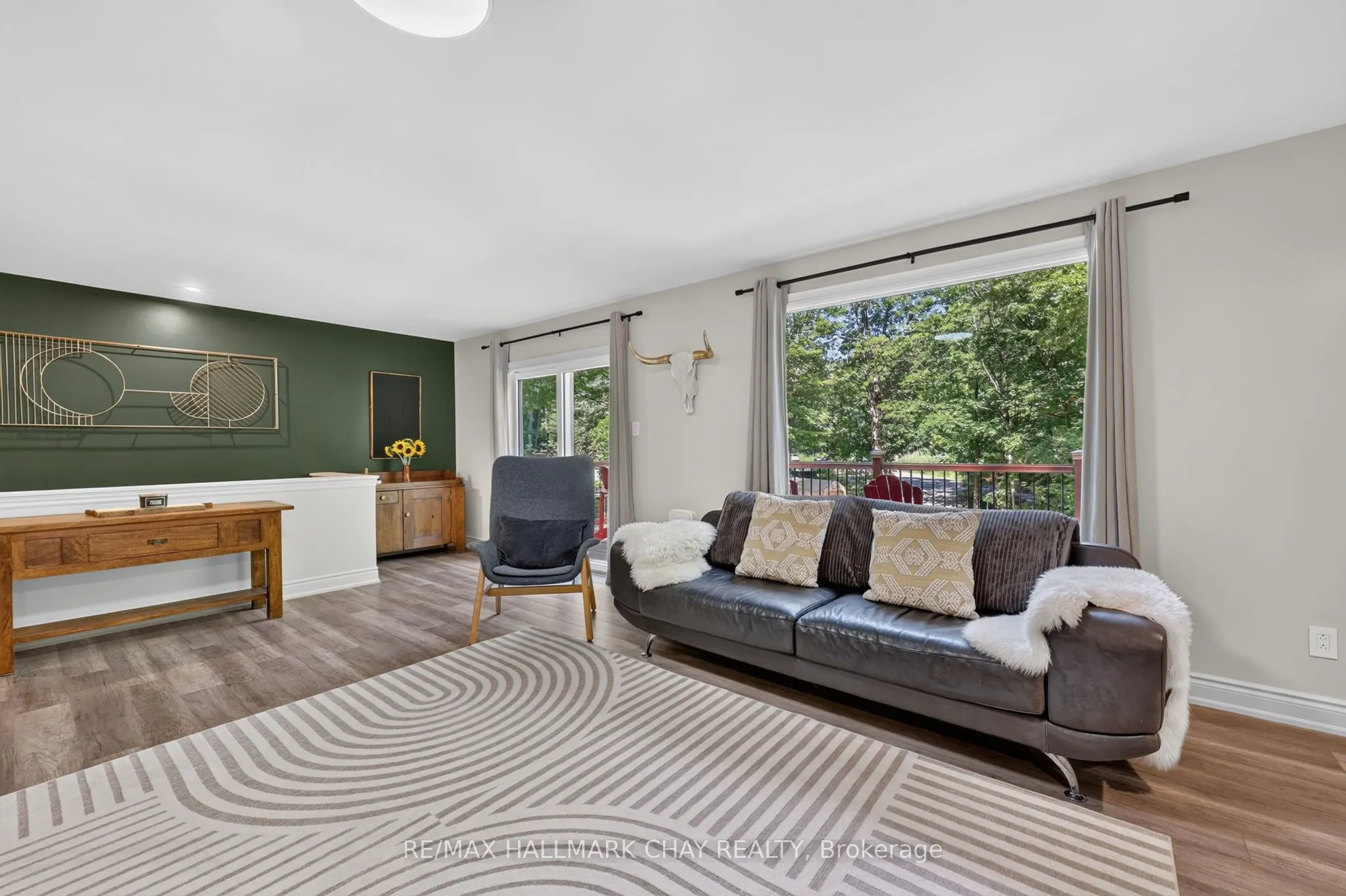 23 ALGONQUIN Trail