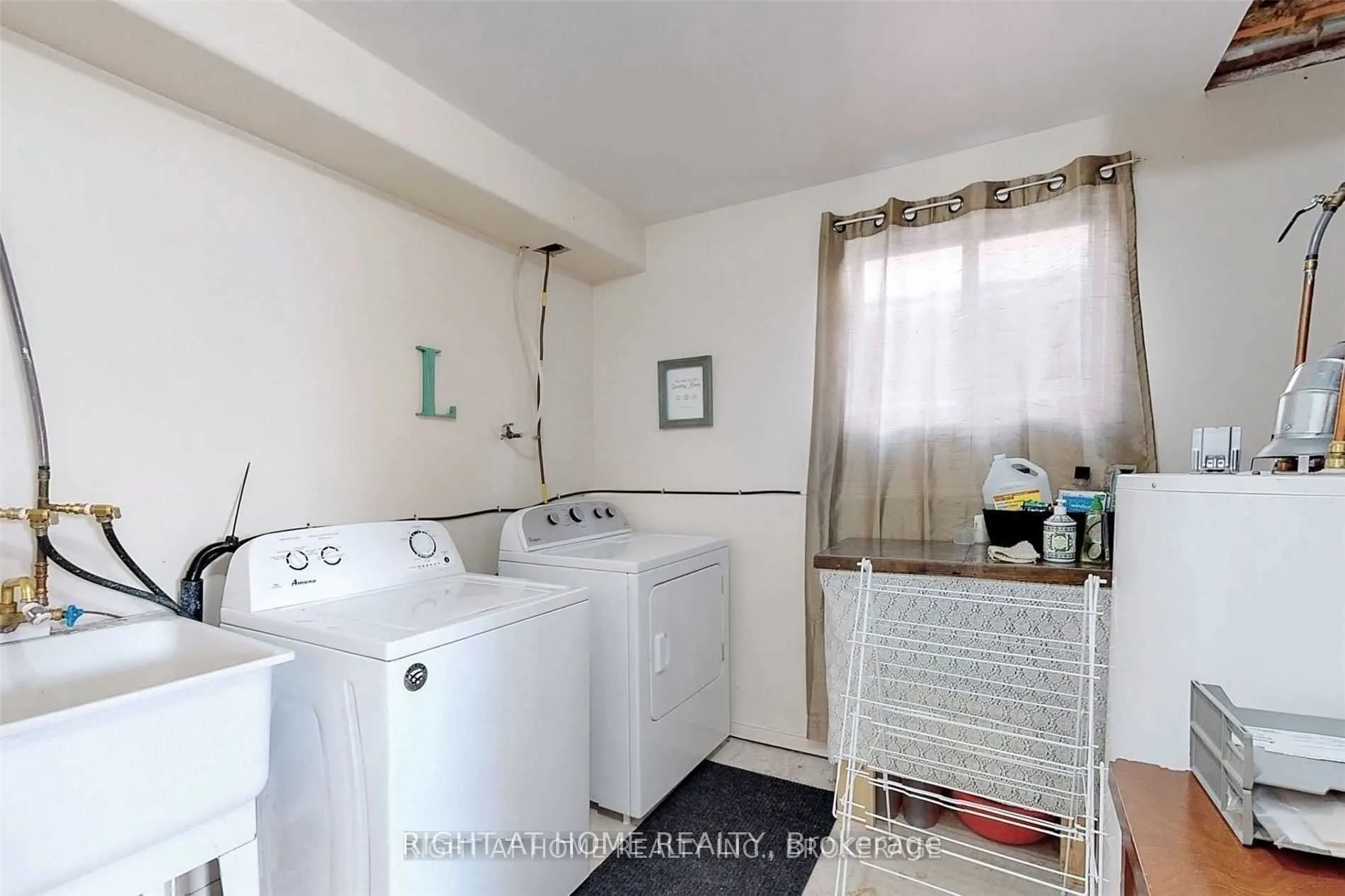 229 Dunsmore Lane #Upper