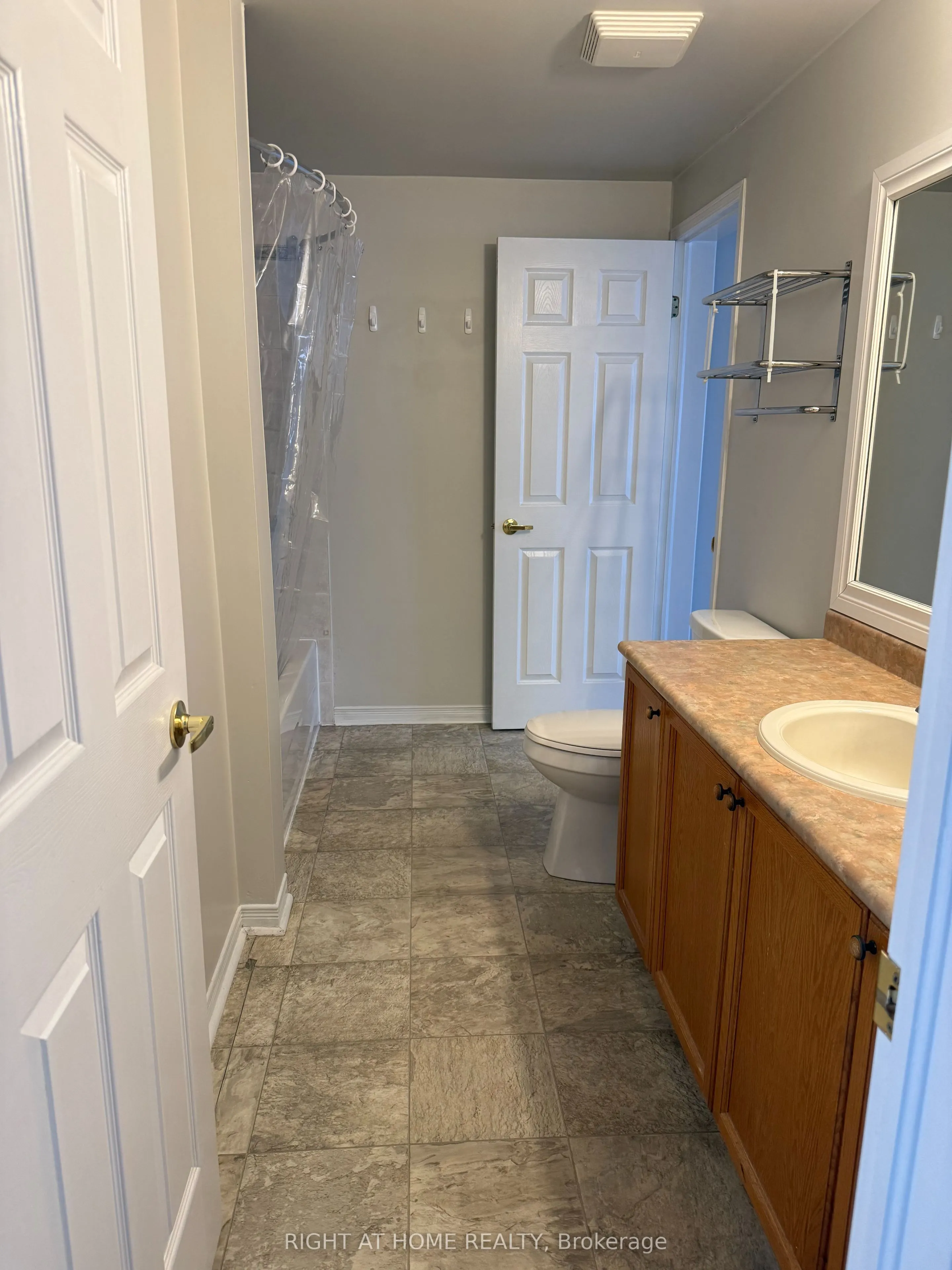 229 Dunsmore Lane #Upper