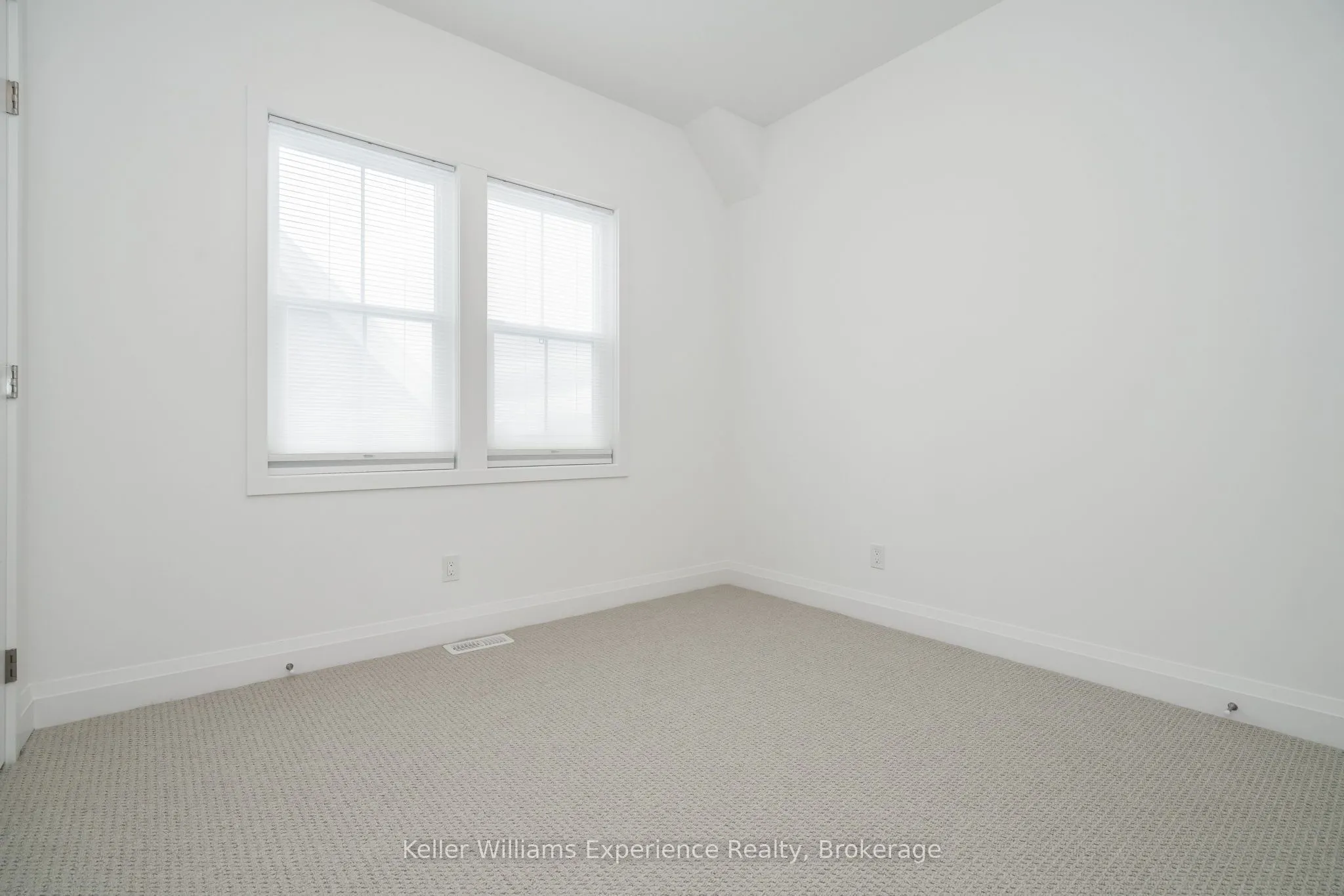 24 DANIELLE Crescent #Call LBO