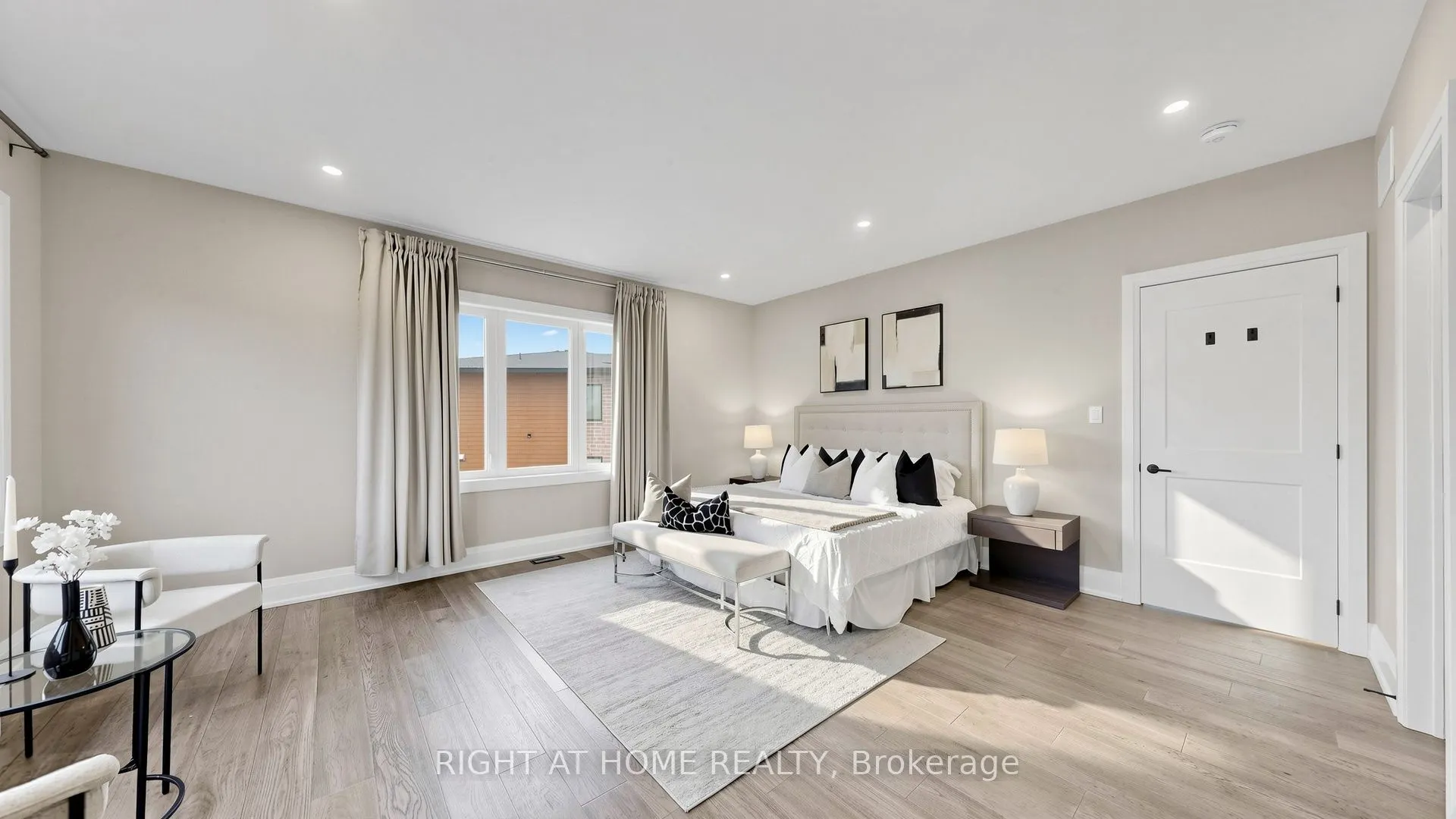 14 Dixon Court