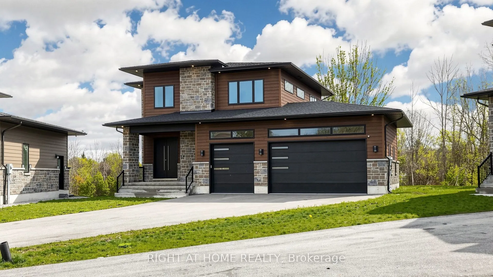 14 Dixon Court