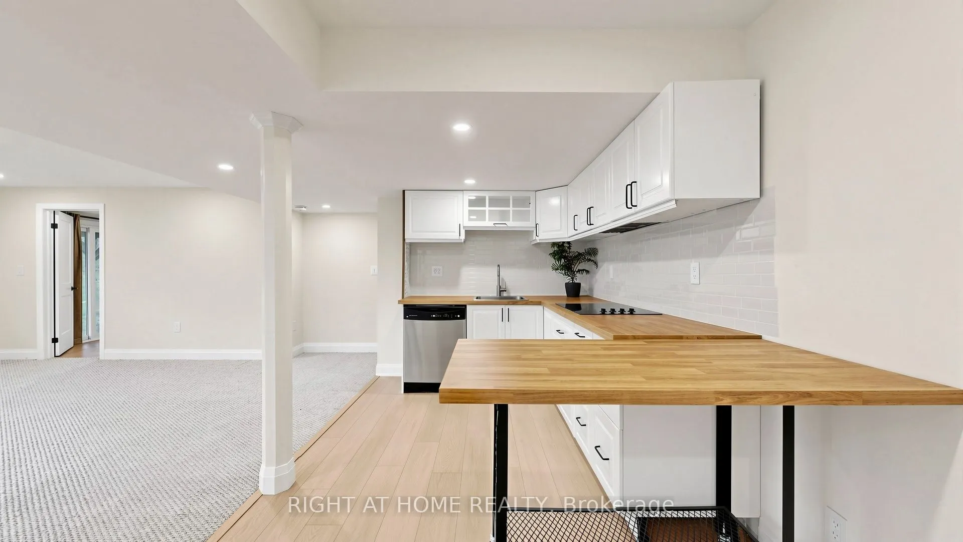 14 Dixon Court
