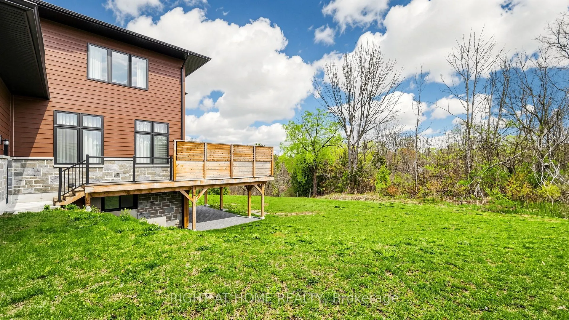 14 Dixon Court