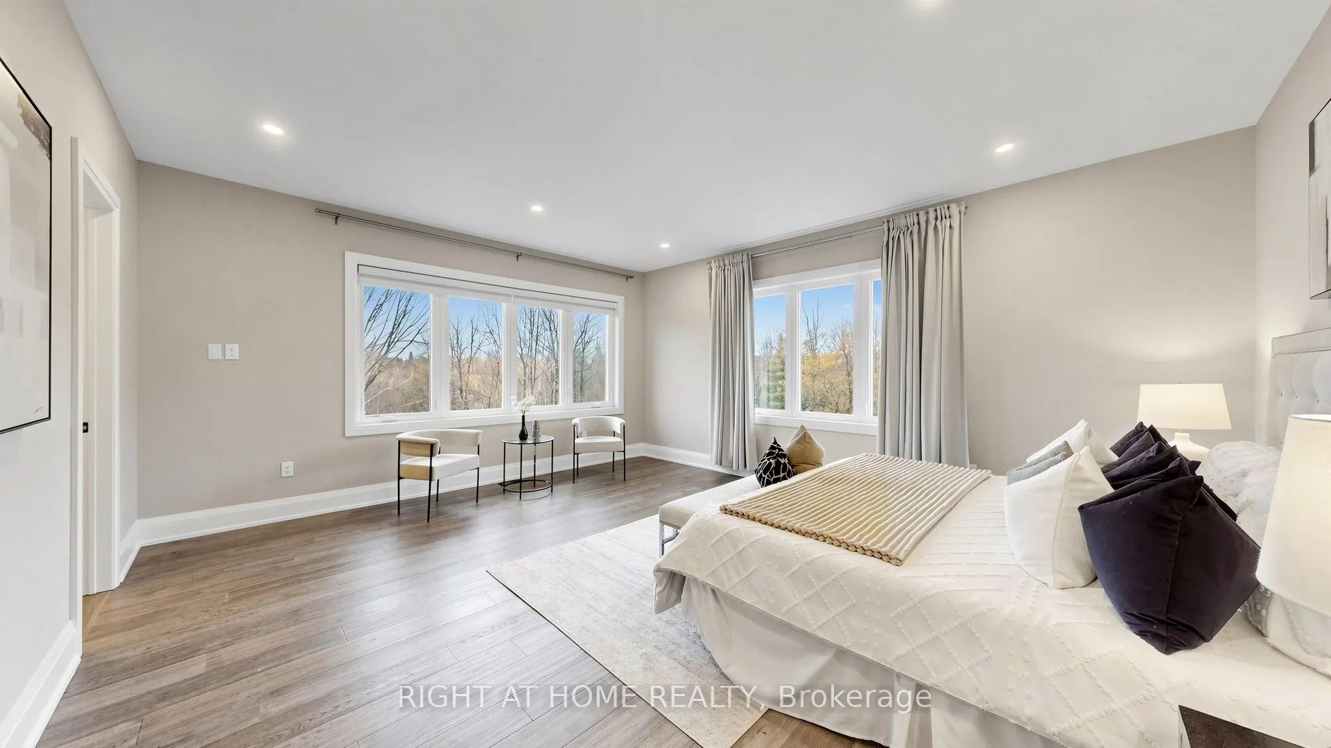 14 Dixon Court
