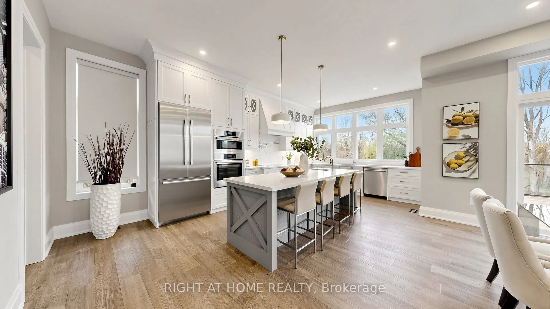 14 Dixon Court