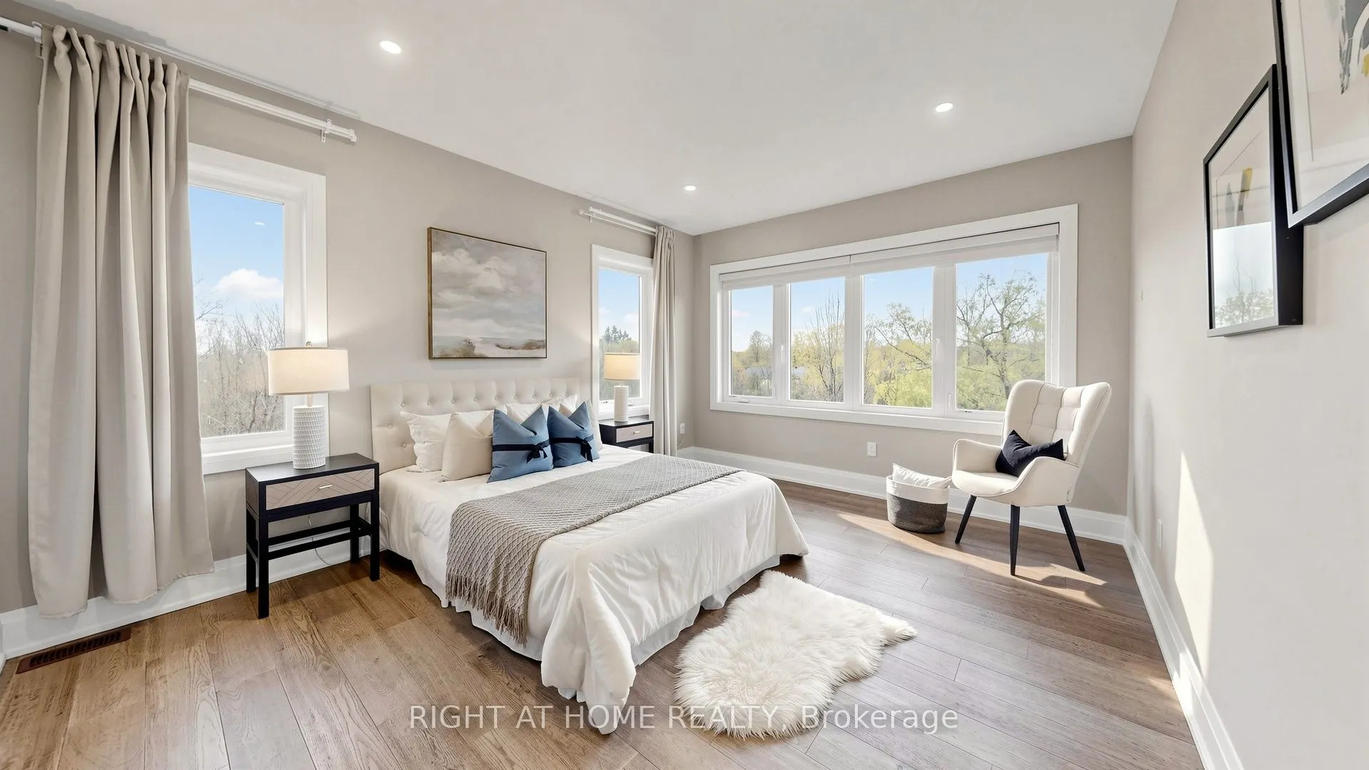 14 Dixon Court