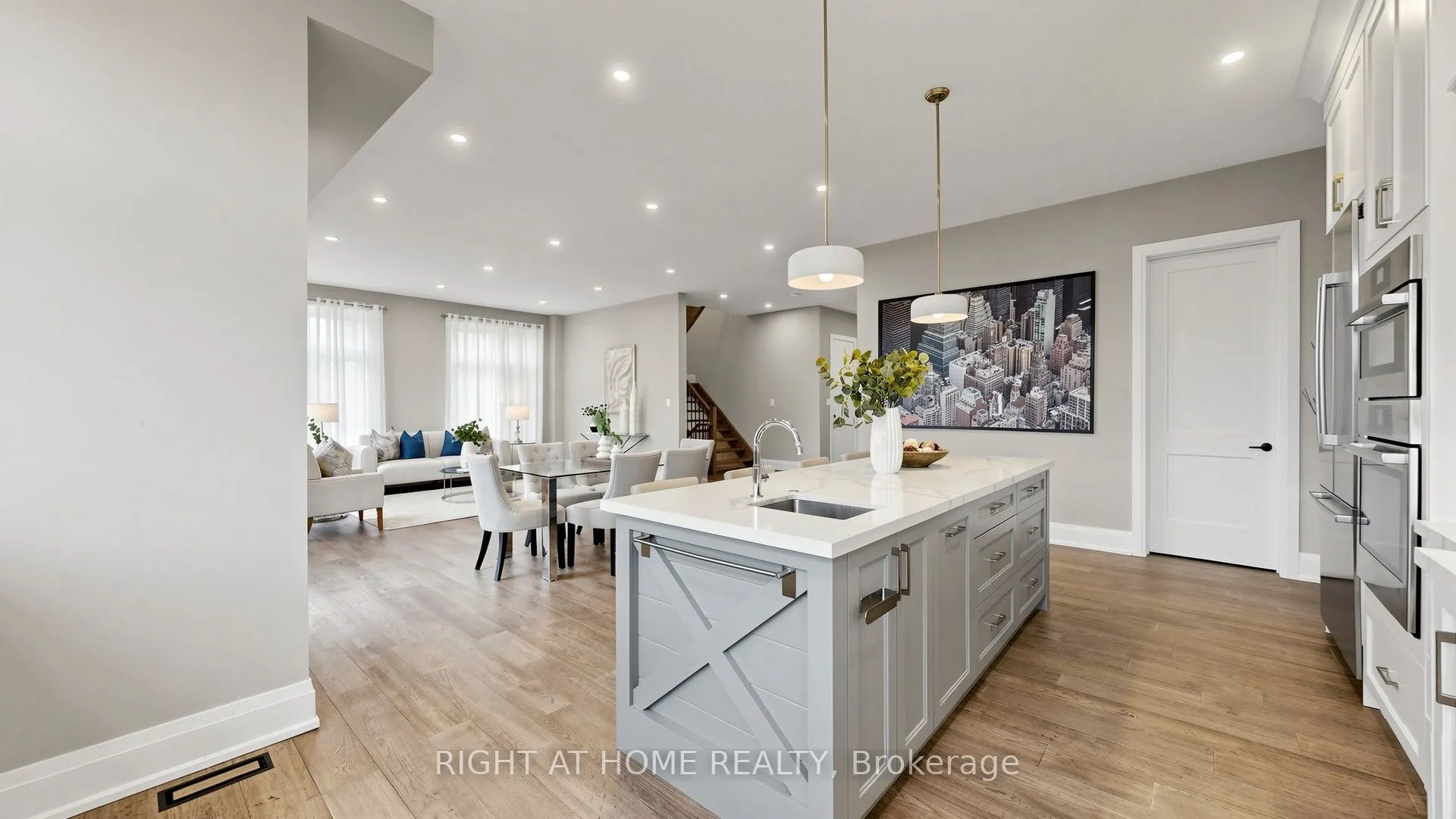 14 Dixon Court