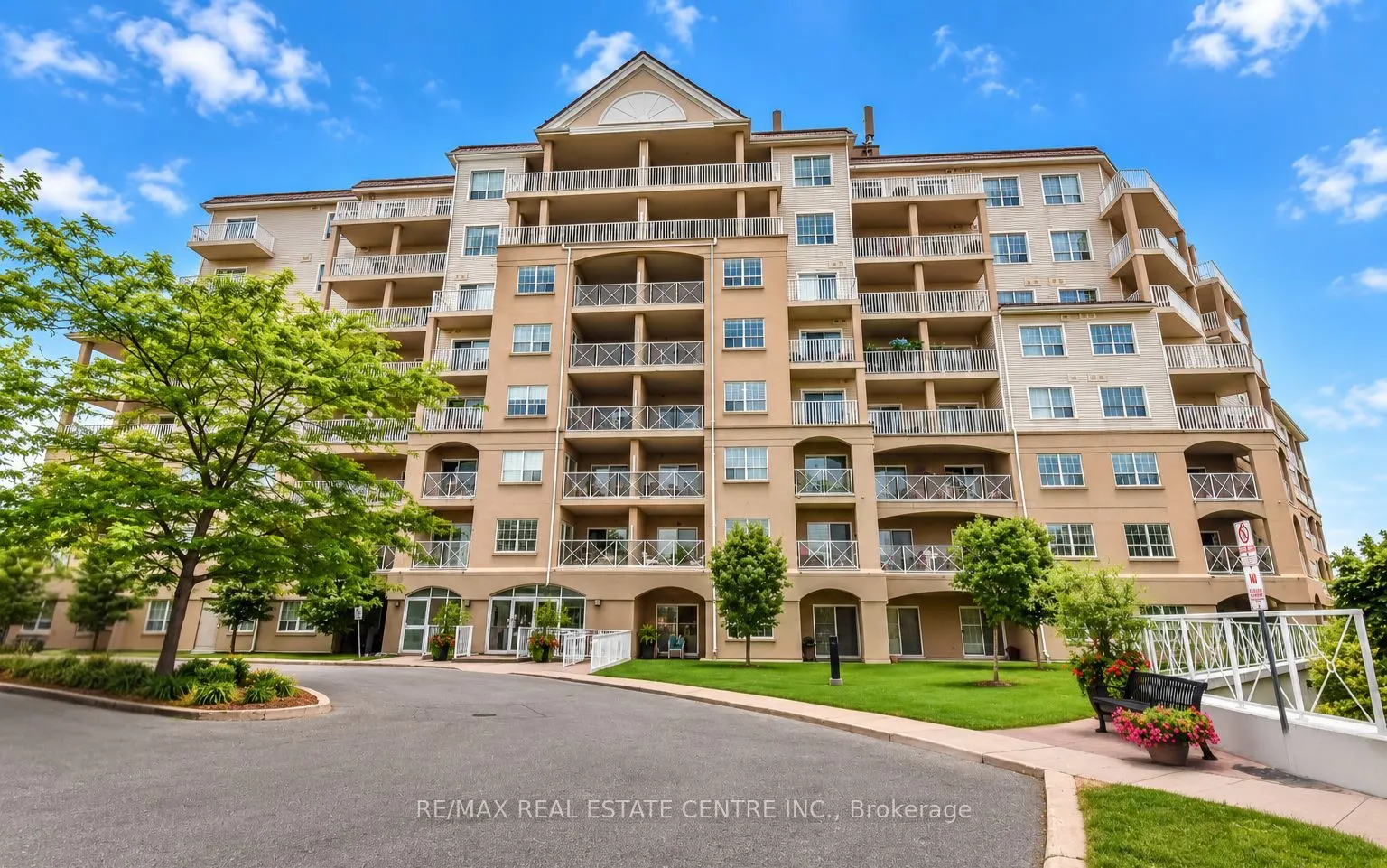 354 Atherley Road #213