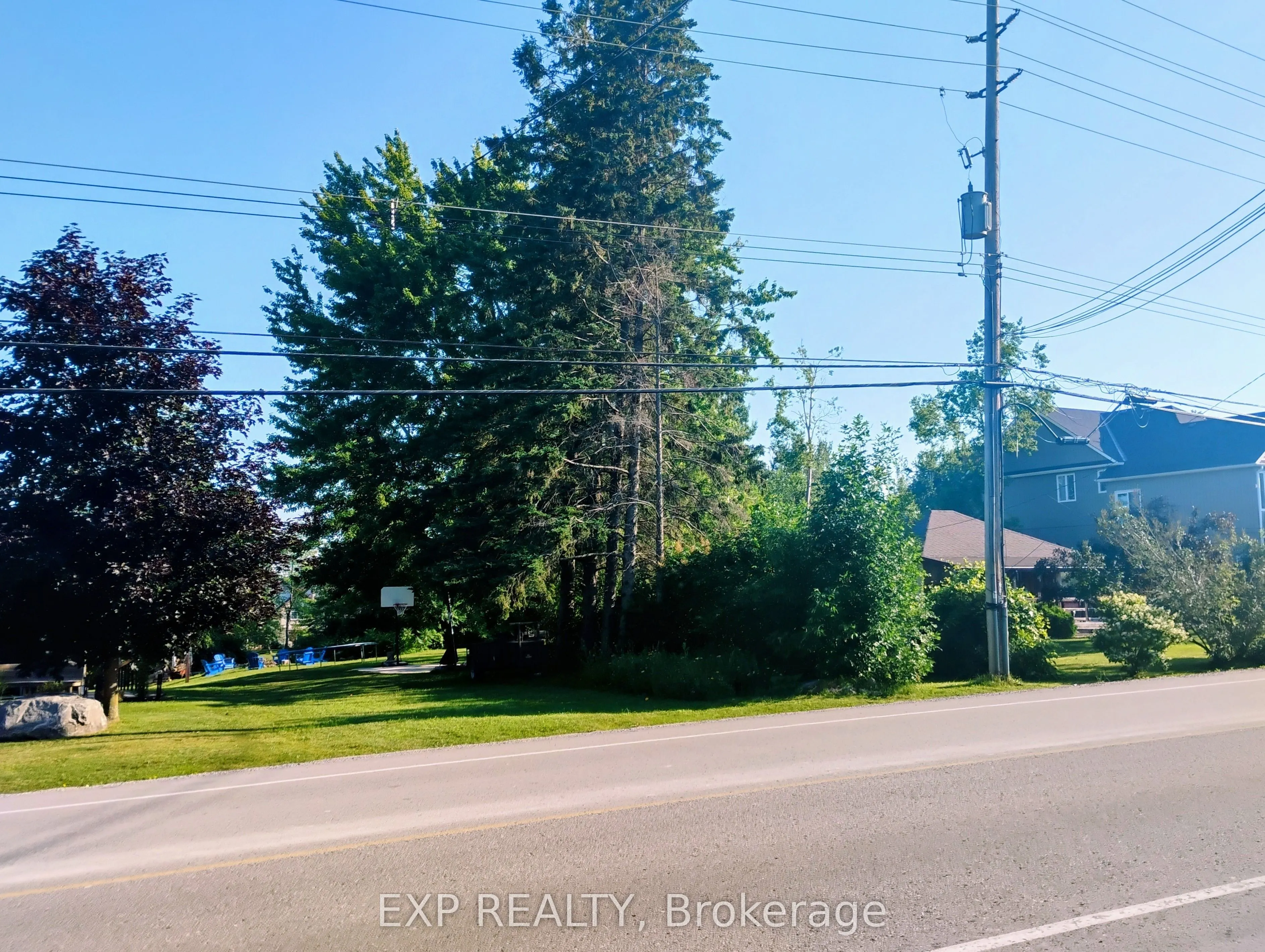 94 Simcoe Road