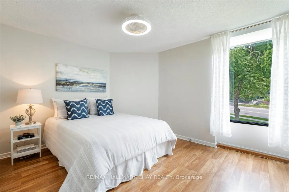 181 Collier Street #202