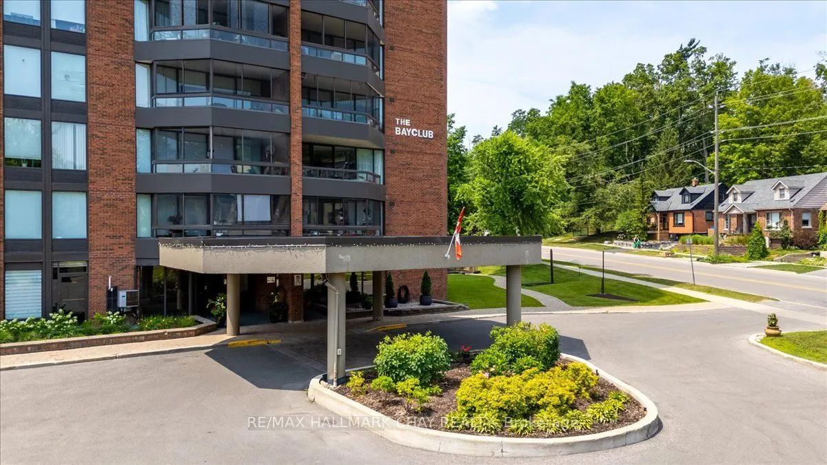181 Collier Street #202