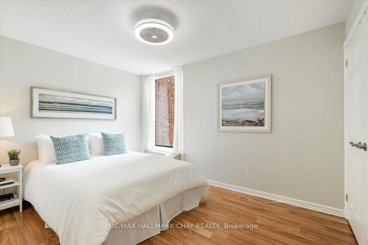 181 Collier Street #202