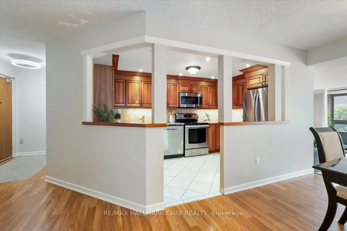 181 Collier Street #202