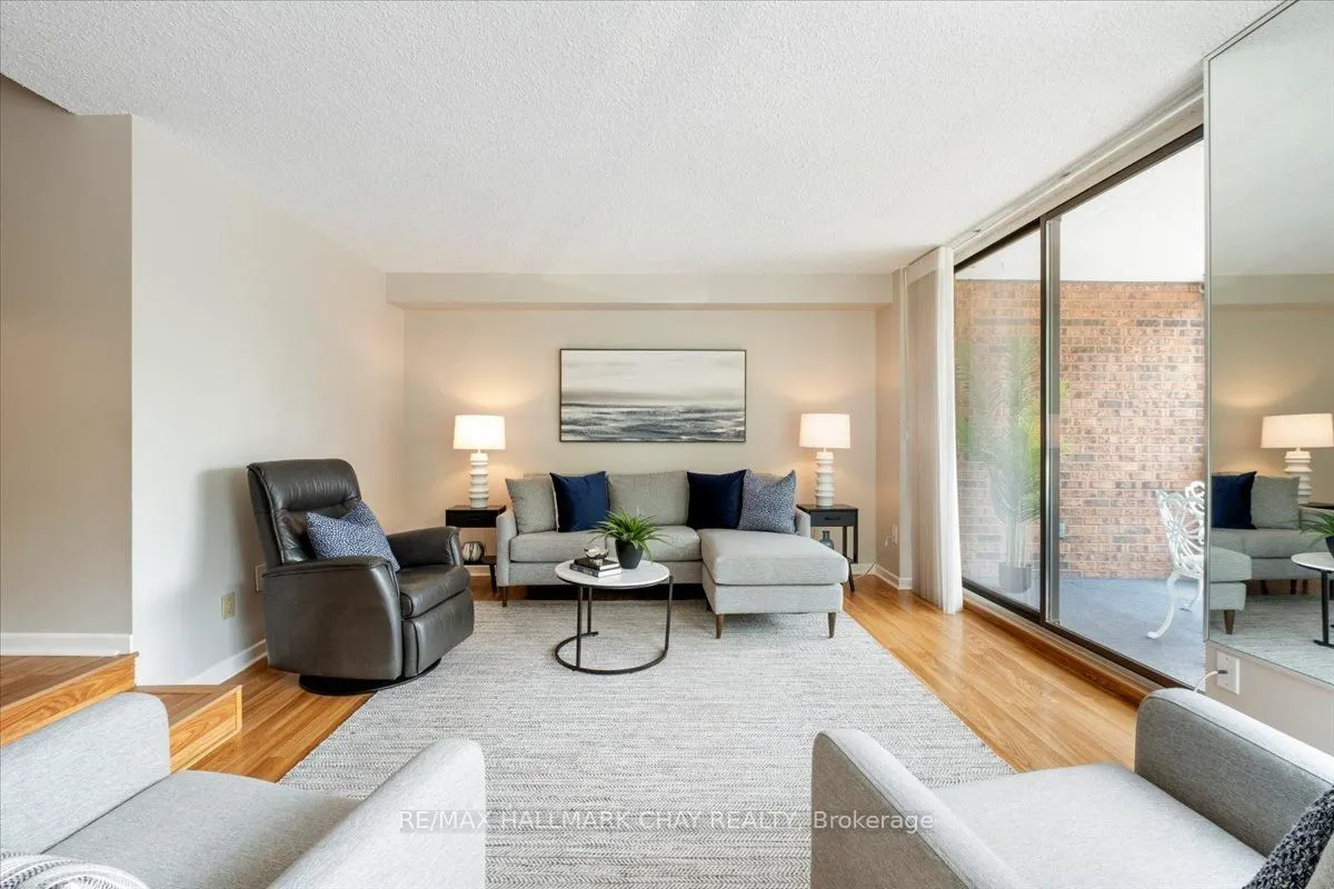 181 Collier Street #202