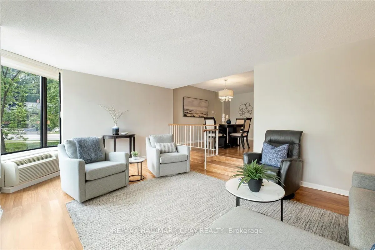 181 Collier Street #202