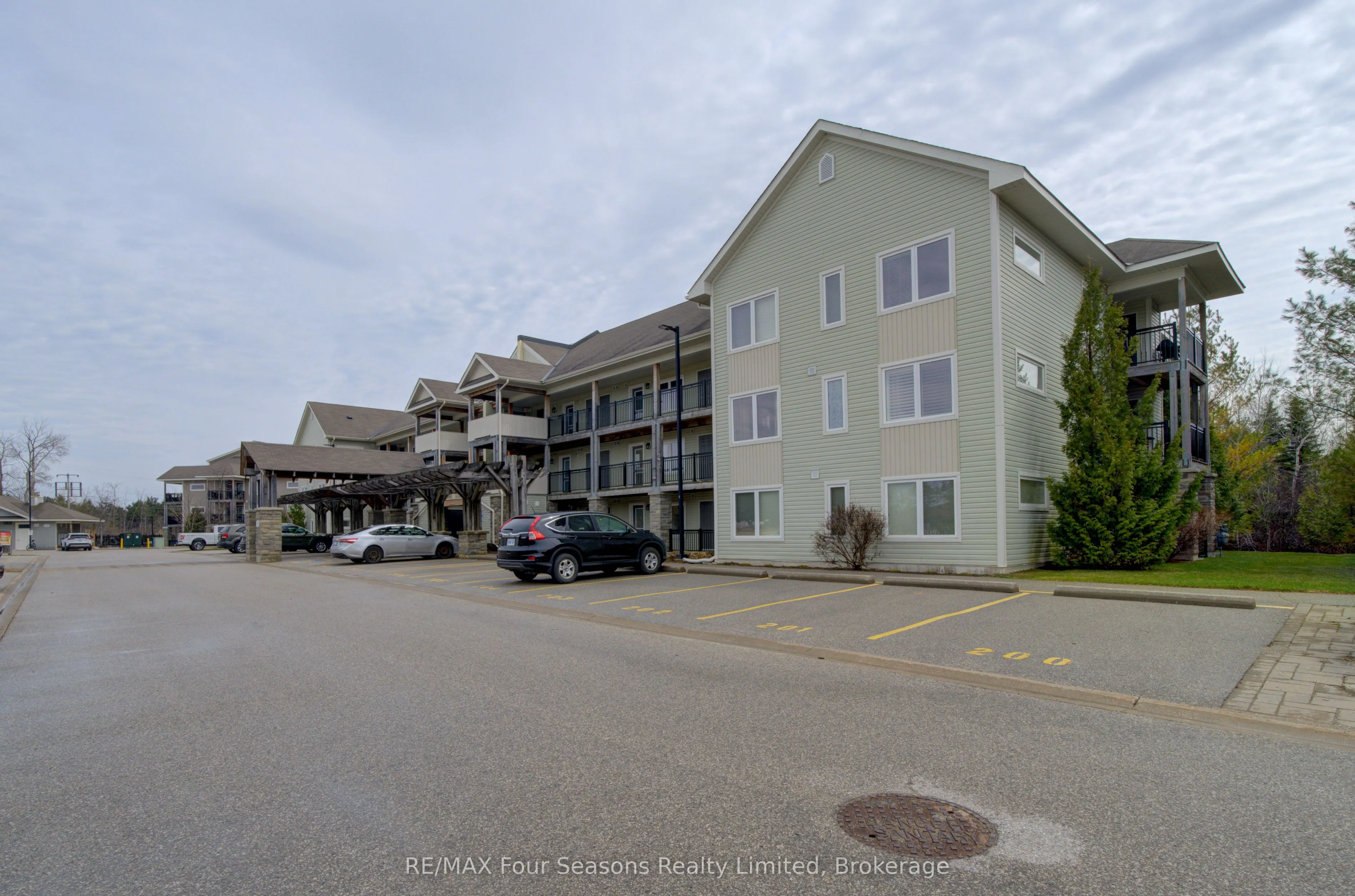 6 Brandy Lane Drive #105