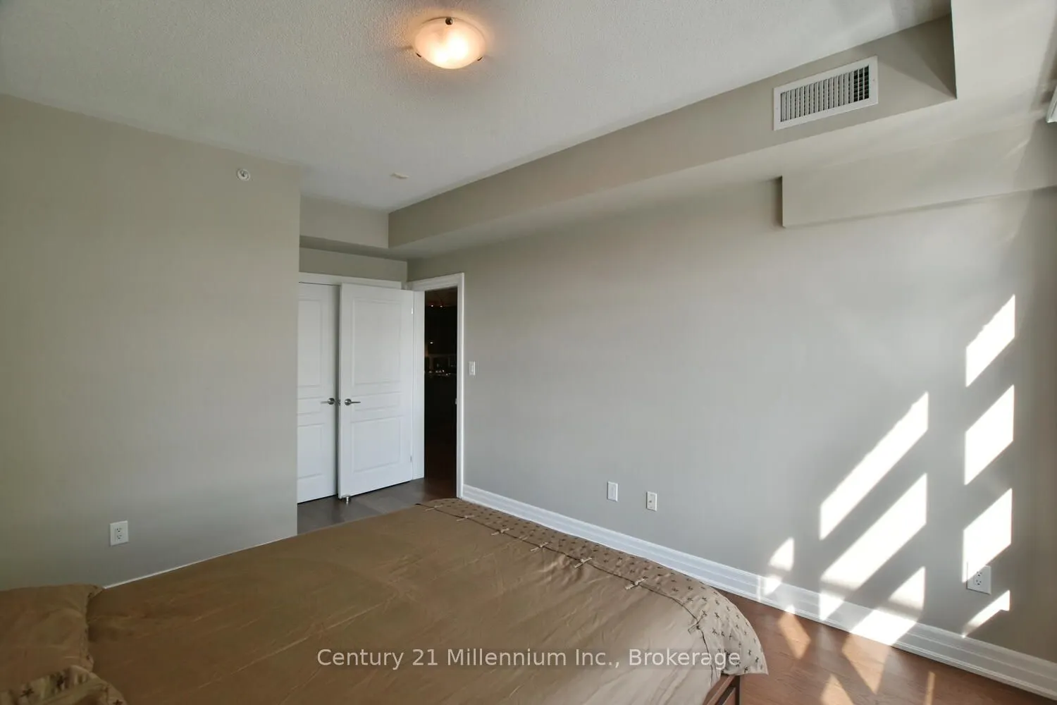 1 Shipyard Lane #208