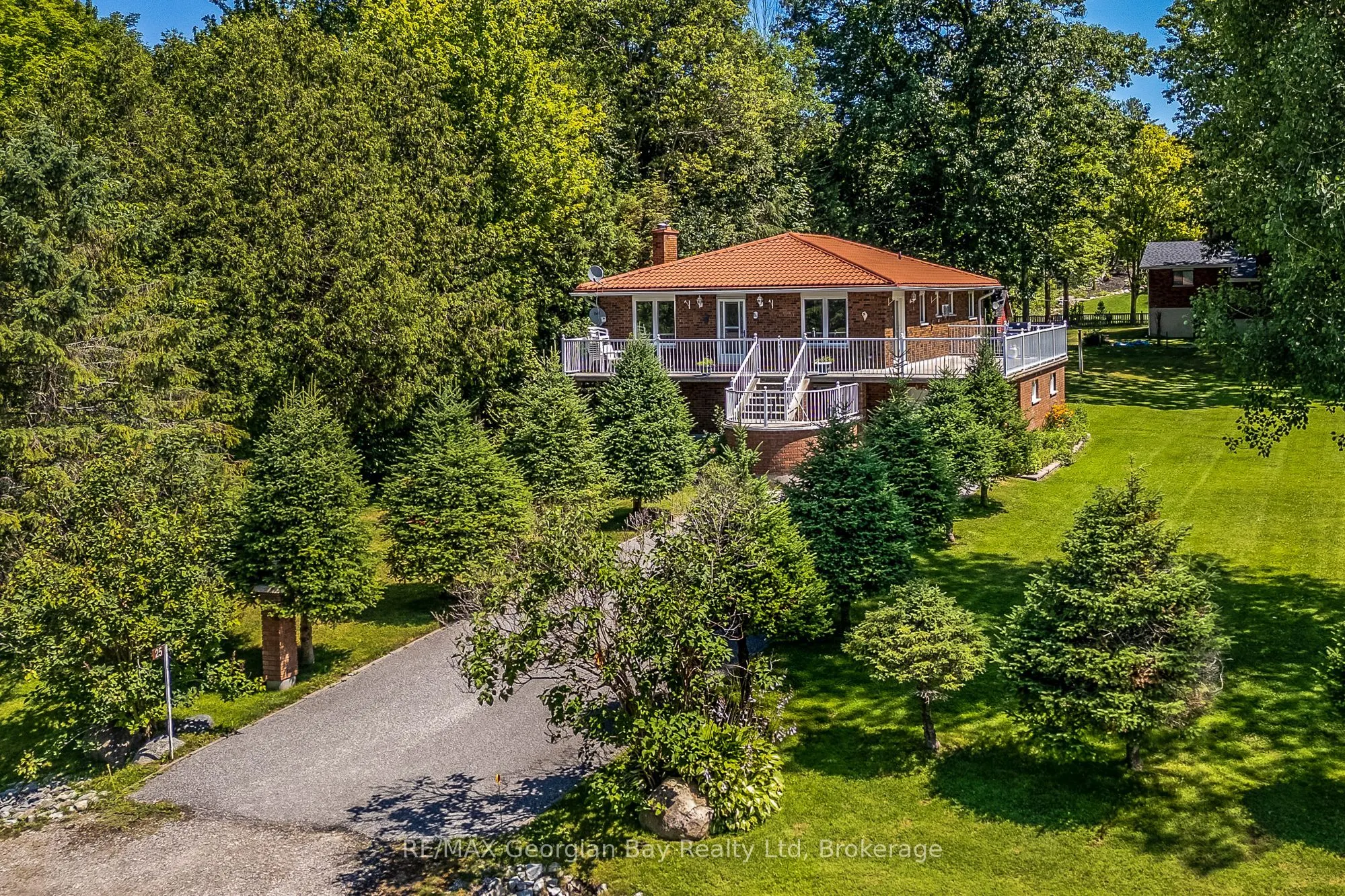 25 Albert Avenue