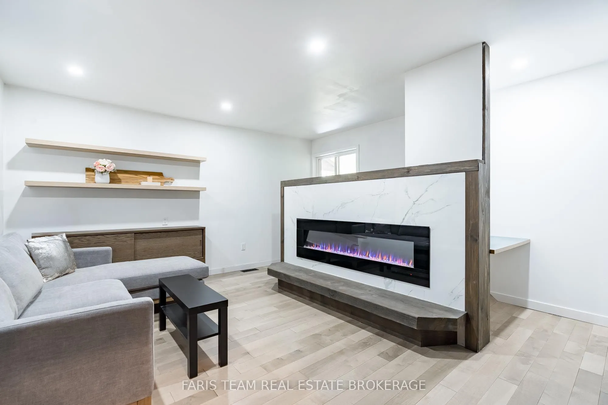 800 Mount St. Louis Road W