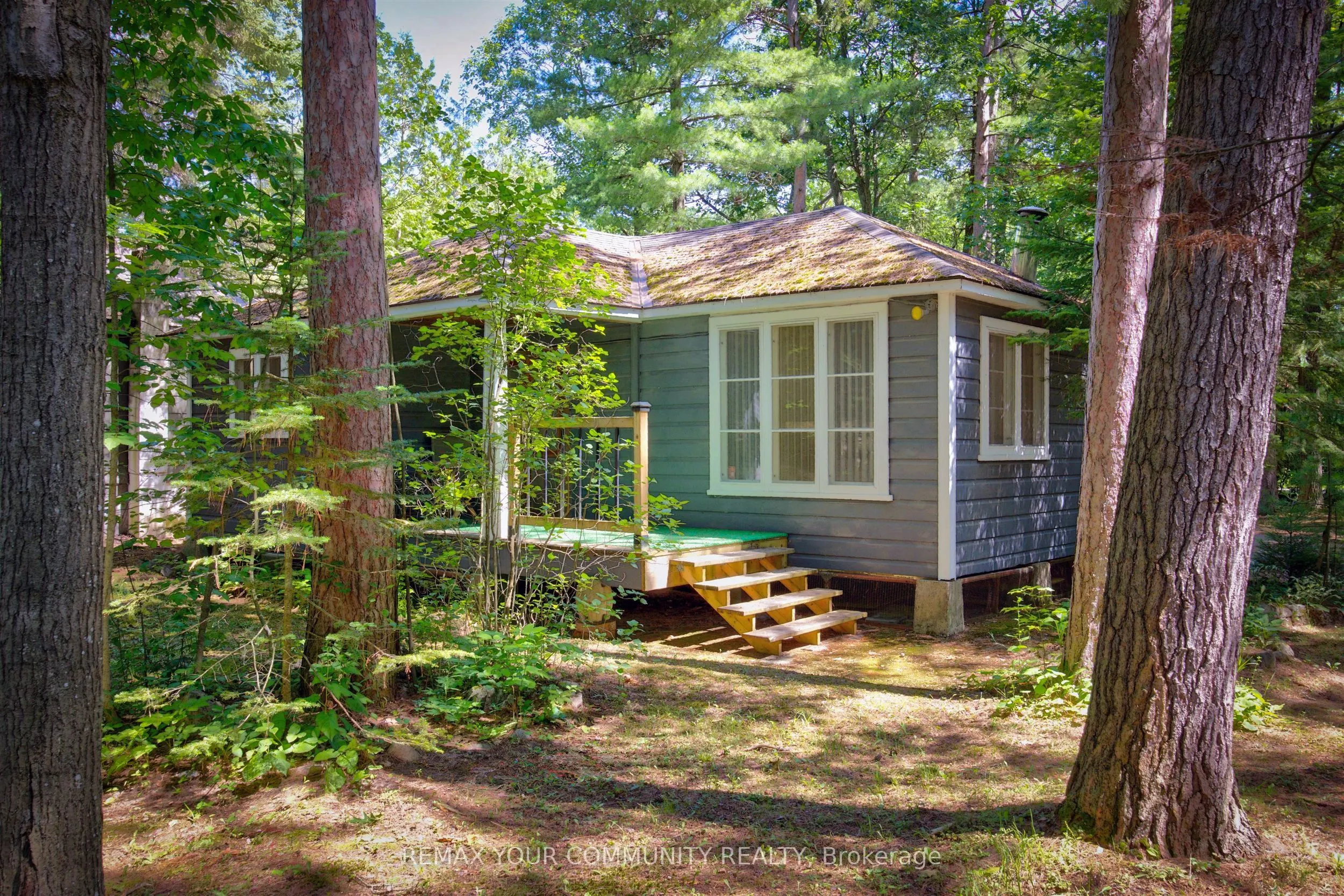 341 Tiny Beaches Road N