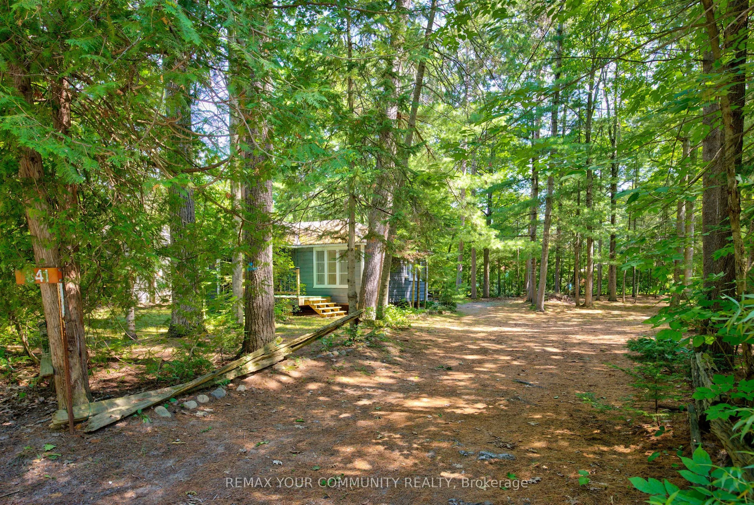 341 Tiny Beaches Road N