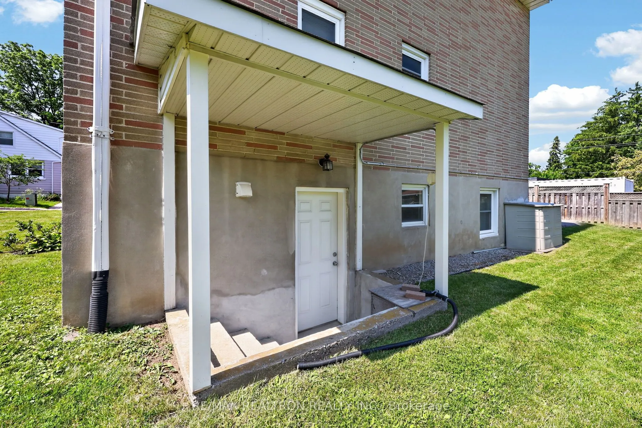 3 East Street