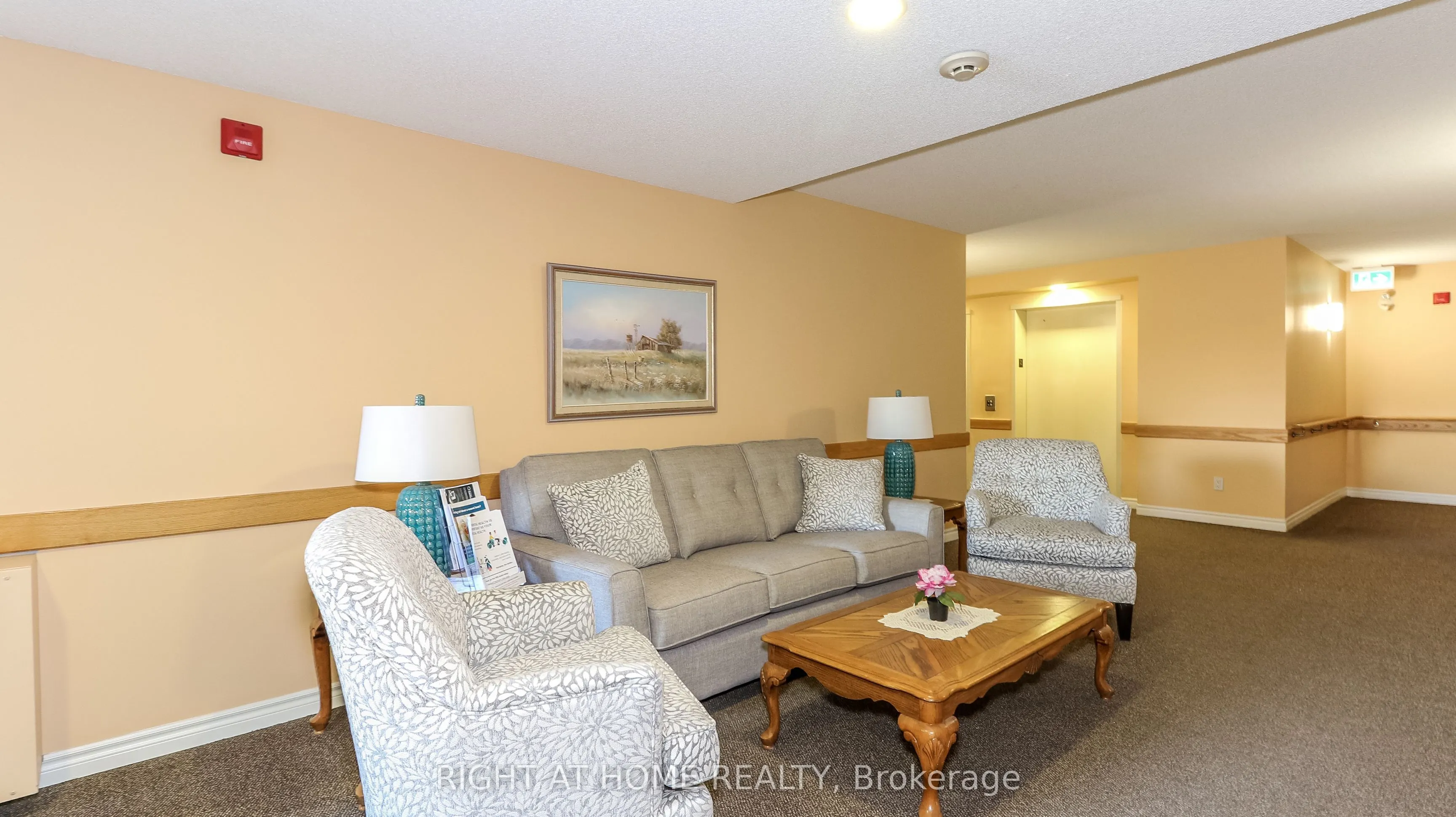 94 Dean Avenue #404