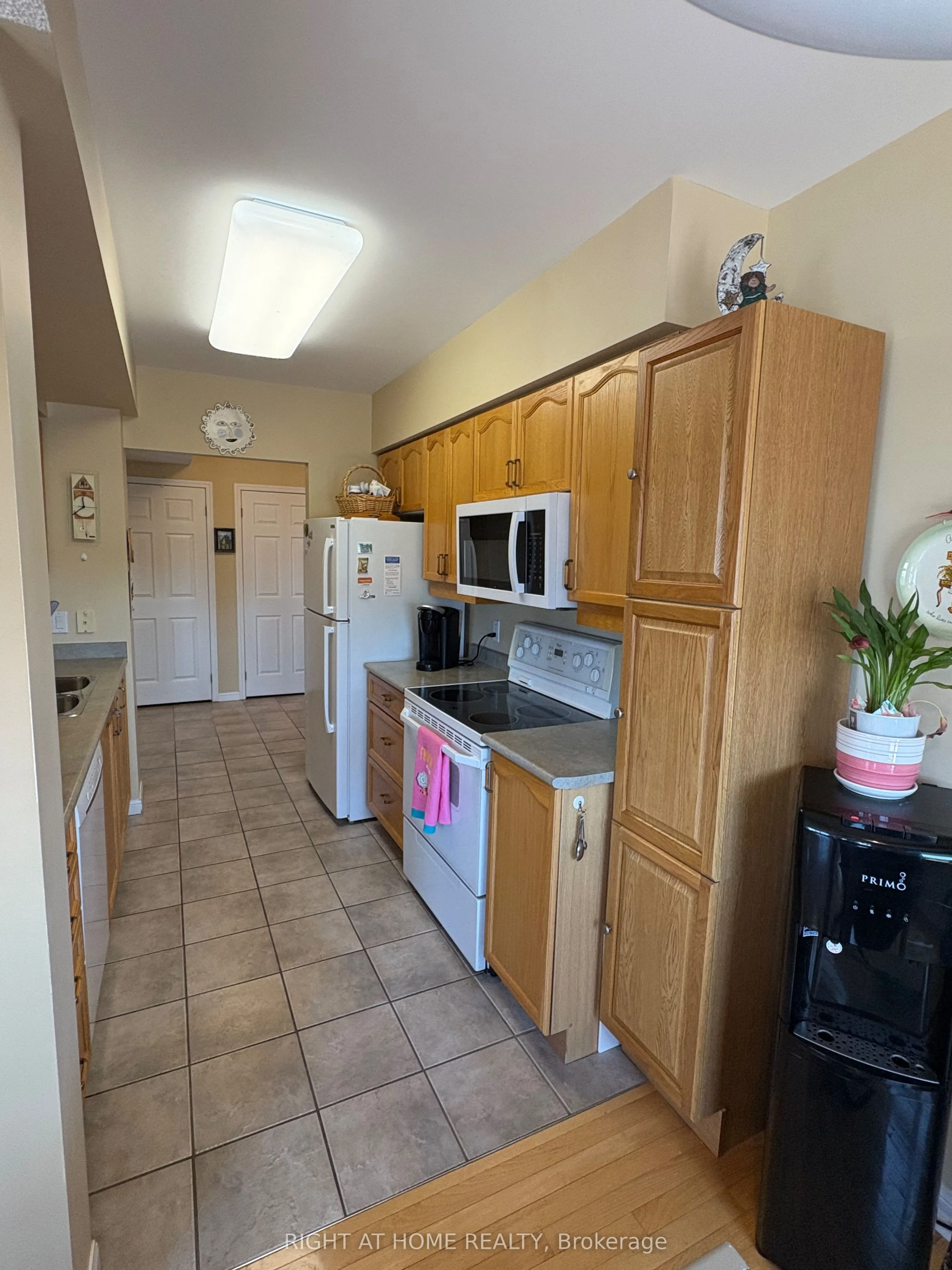 94 Dean Avenue #404